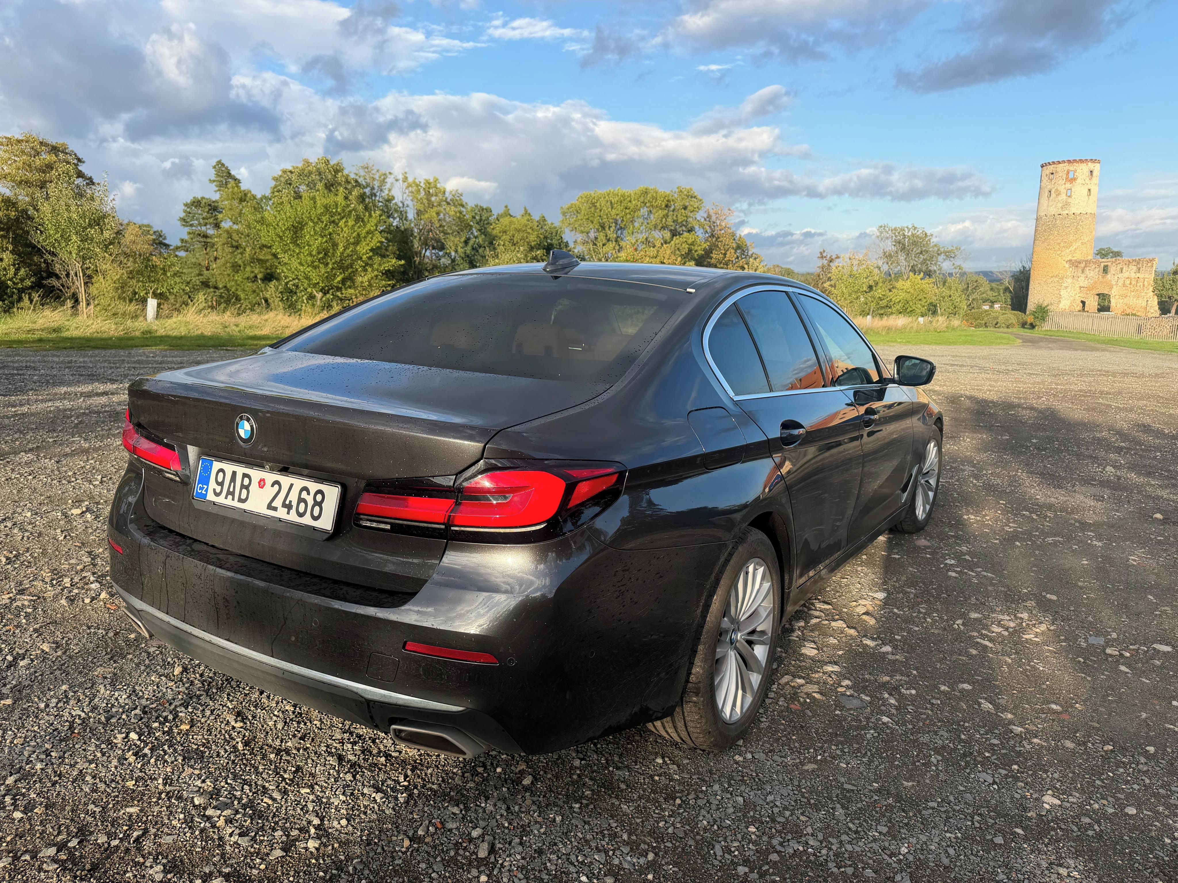 BMW Řada 5, 530d xDrive G30 LCI | 286PS | - fotka 4