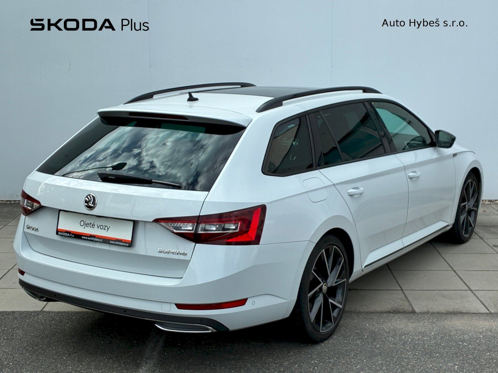 Škoda Superb, 2,0 TDI / 140 kW Sportline DSG - fotka 2