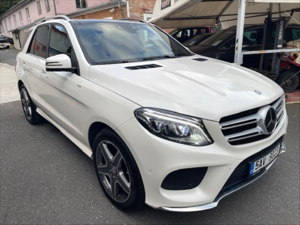 Mercedes-Benz GLE, 3,0 350d V6 4MATIC AMG PAKET - fotka 3
