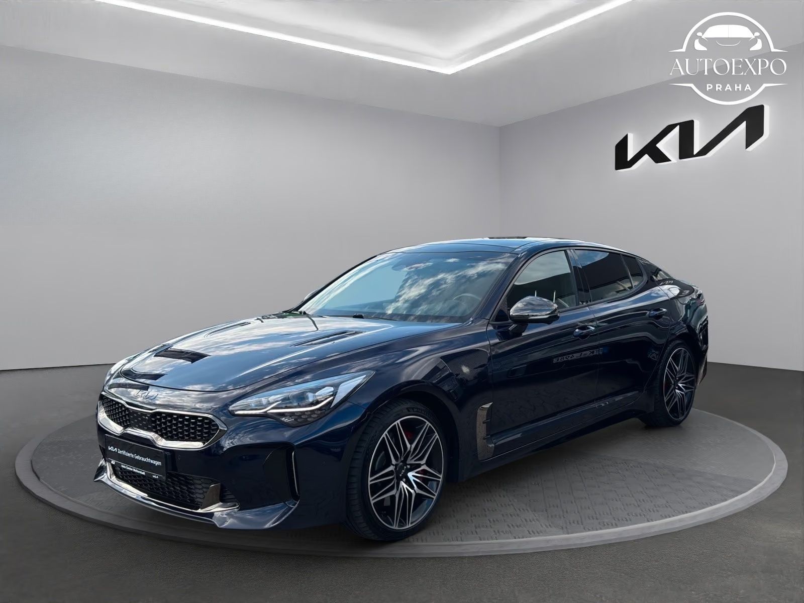 Kia Stinger, 3.3T AWD AT GT*KŮŽE*PANORAMA
