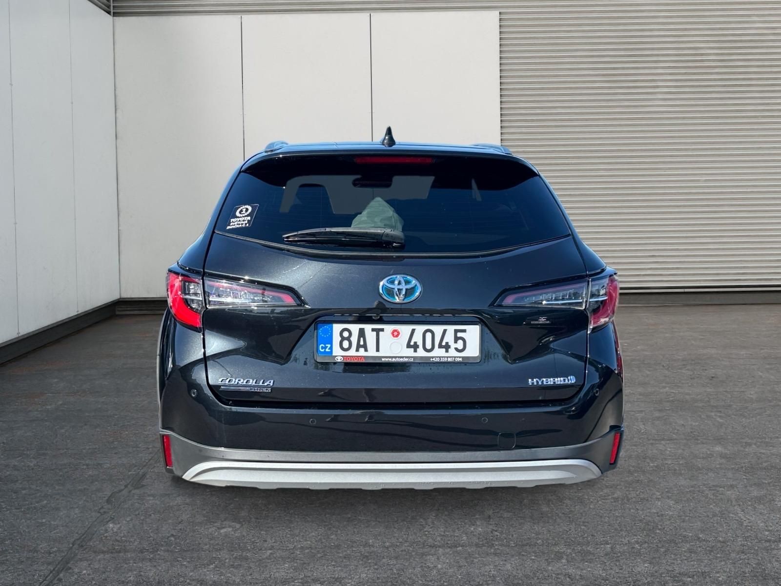 Toyota Corolla, TREK 1.8HYBRID 72kW CZ DPH - fotka 5