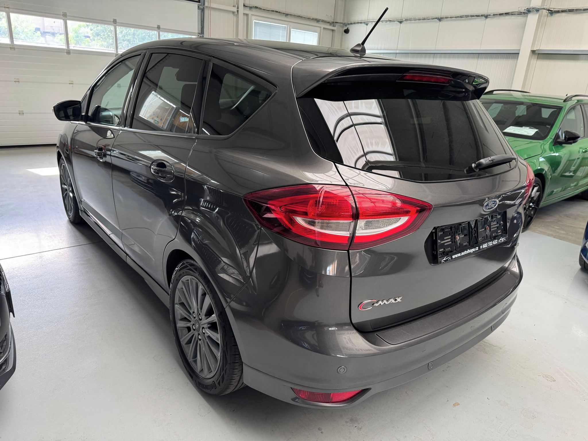 Ford C-MAX, 1.0 EcoBoost Sport - fotka 4