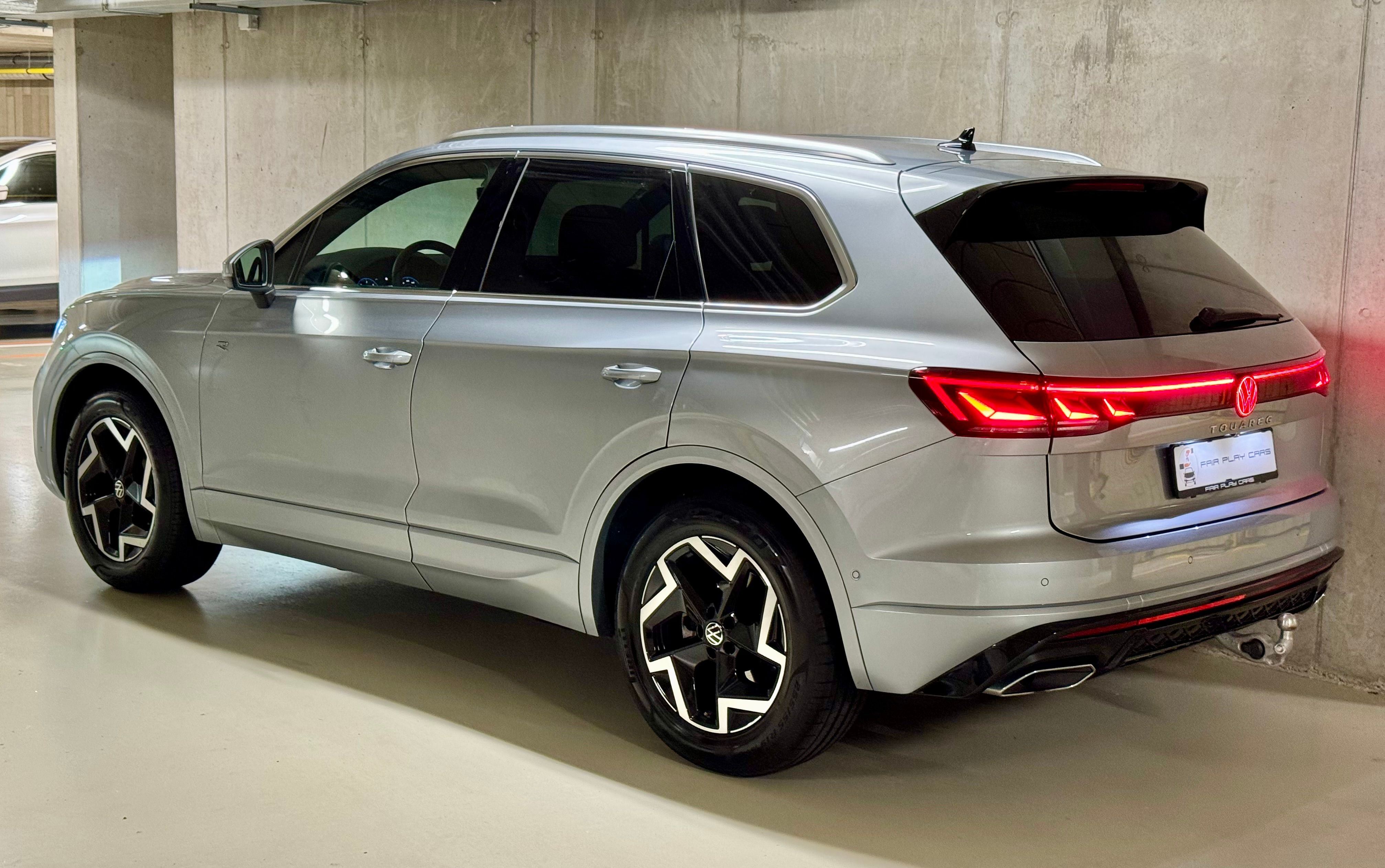 Volkswagen Touareg, R-line/210kw/WEBASTO/5letZár - fotka 5