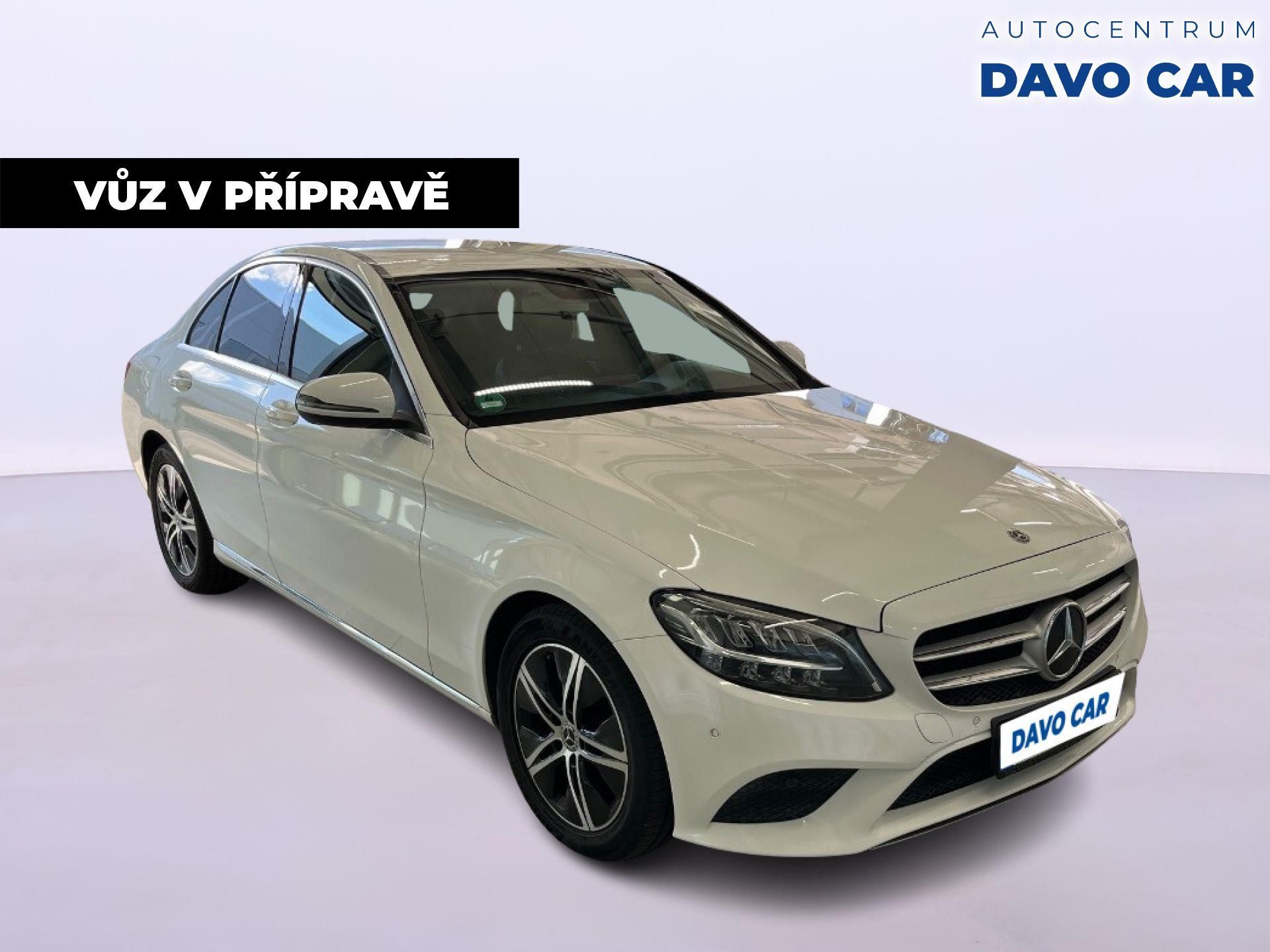 Mercedes-Benz Třídy C, 1,6 C180 115 kW Full LED - fotka 4