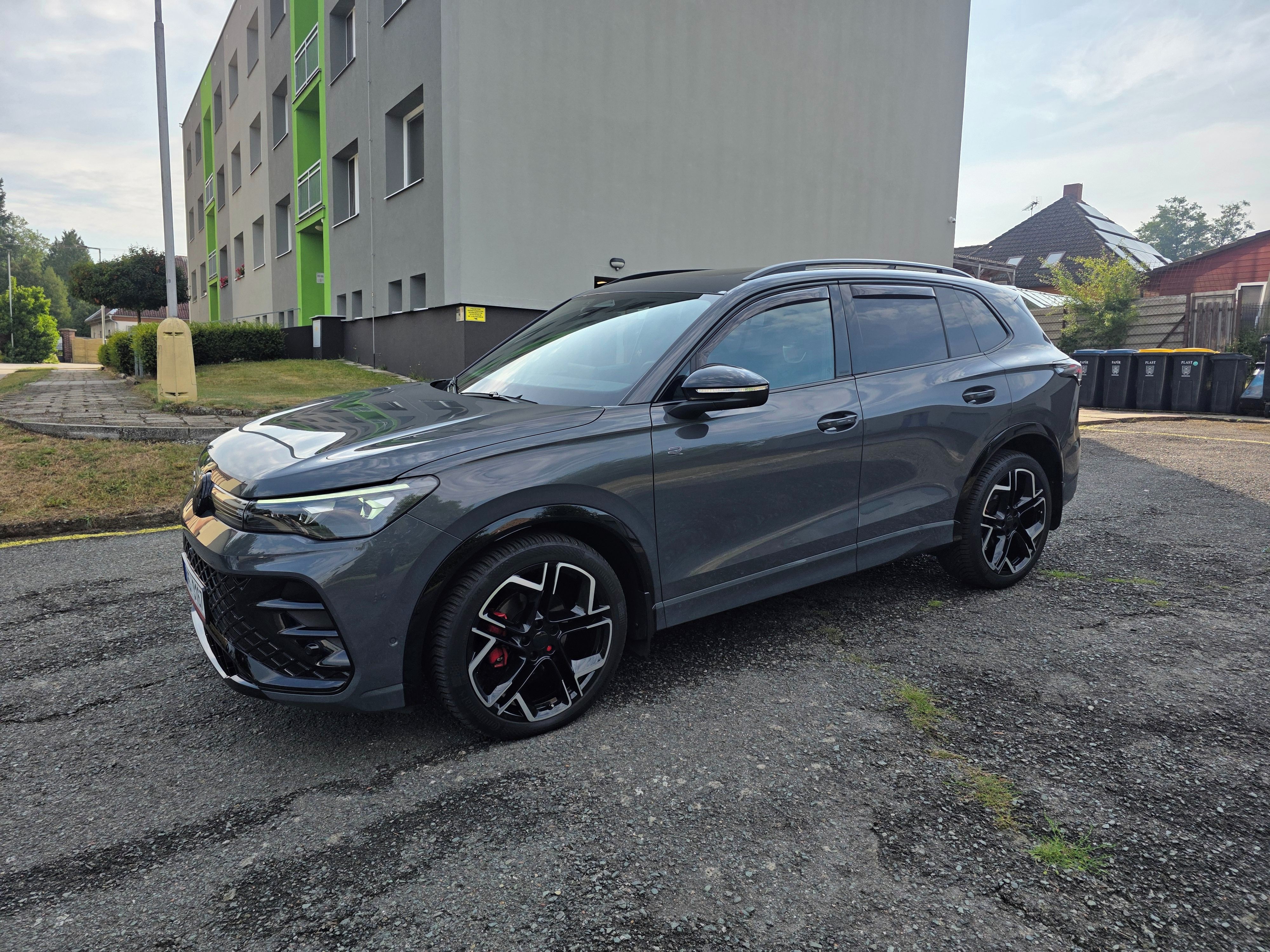 Volkswagen Tiguan, VW Tiguan - TOP STAV - 12690Km - fotka 6