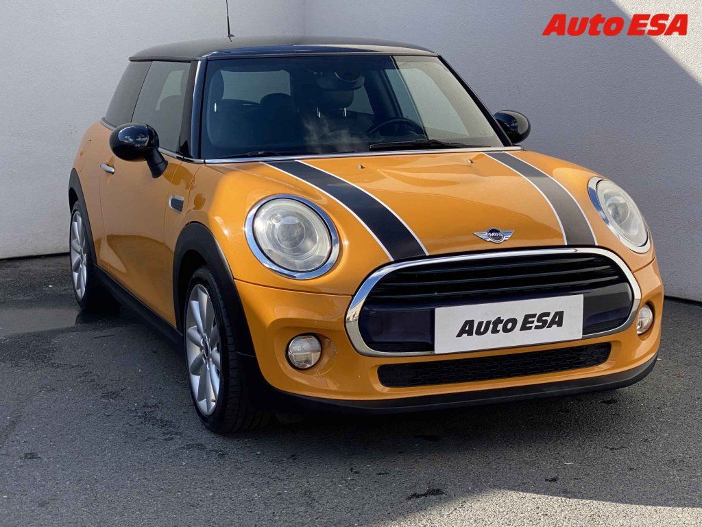 Mini Cooper, 1.5T,LED,navi,kůže