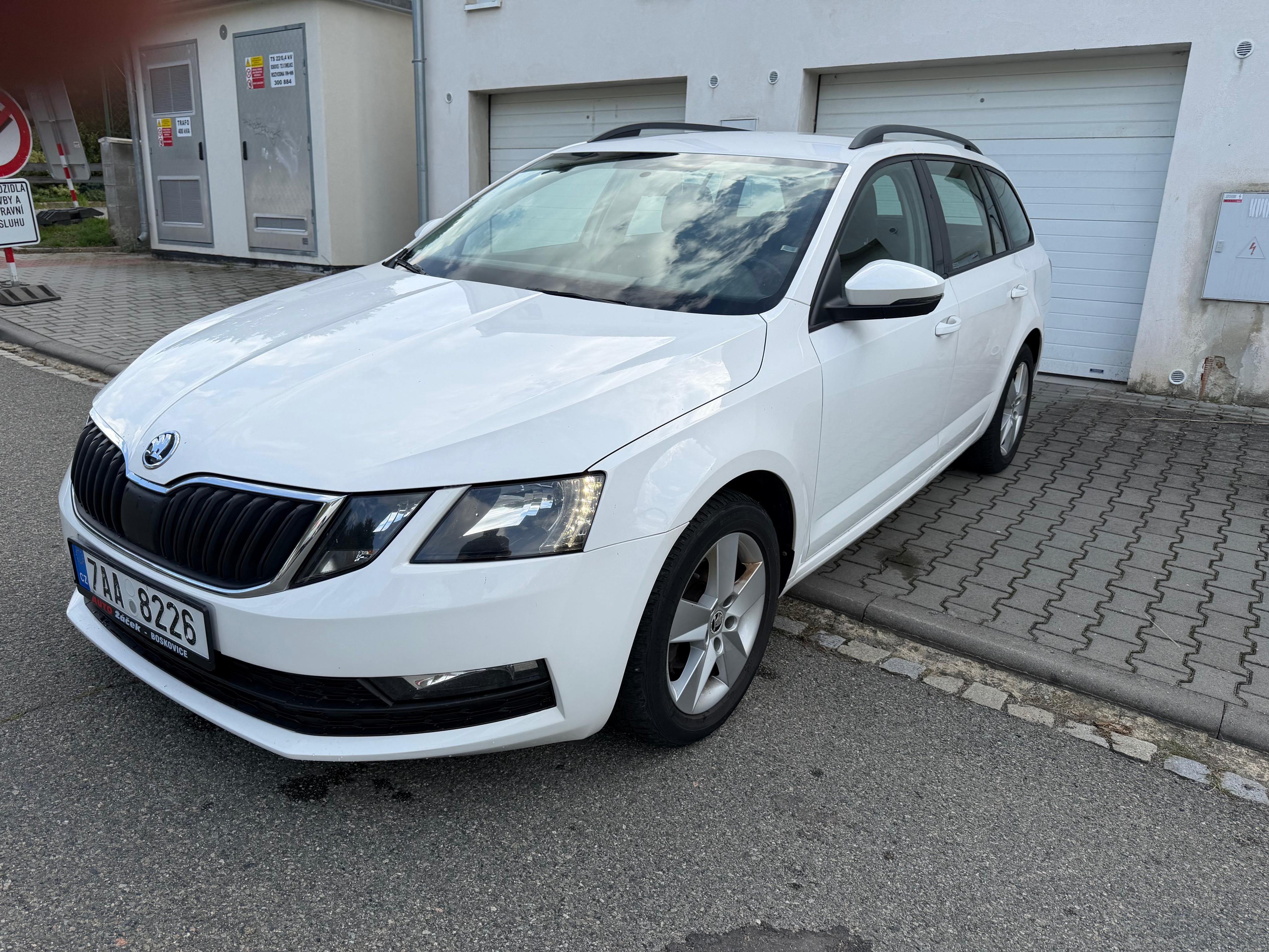 Škoda Octavia, 1.6tdi,158tkm,vyhrev