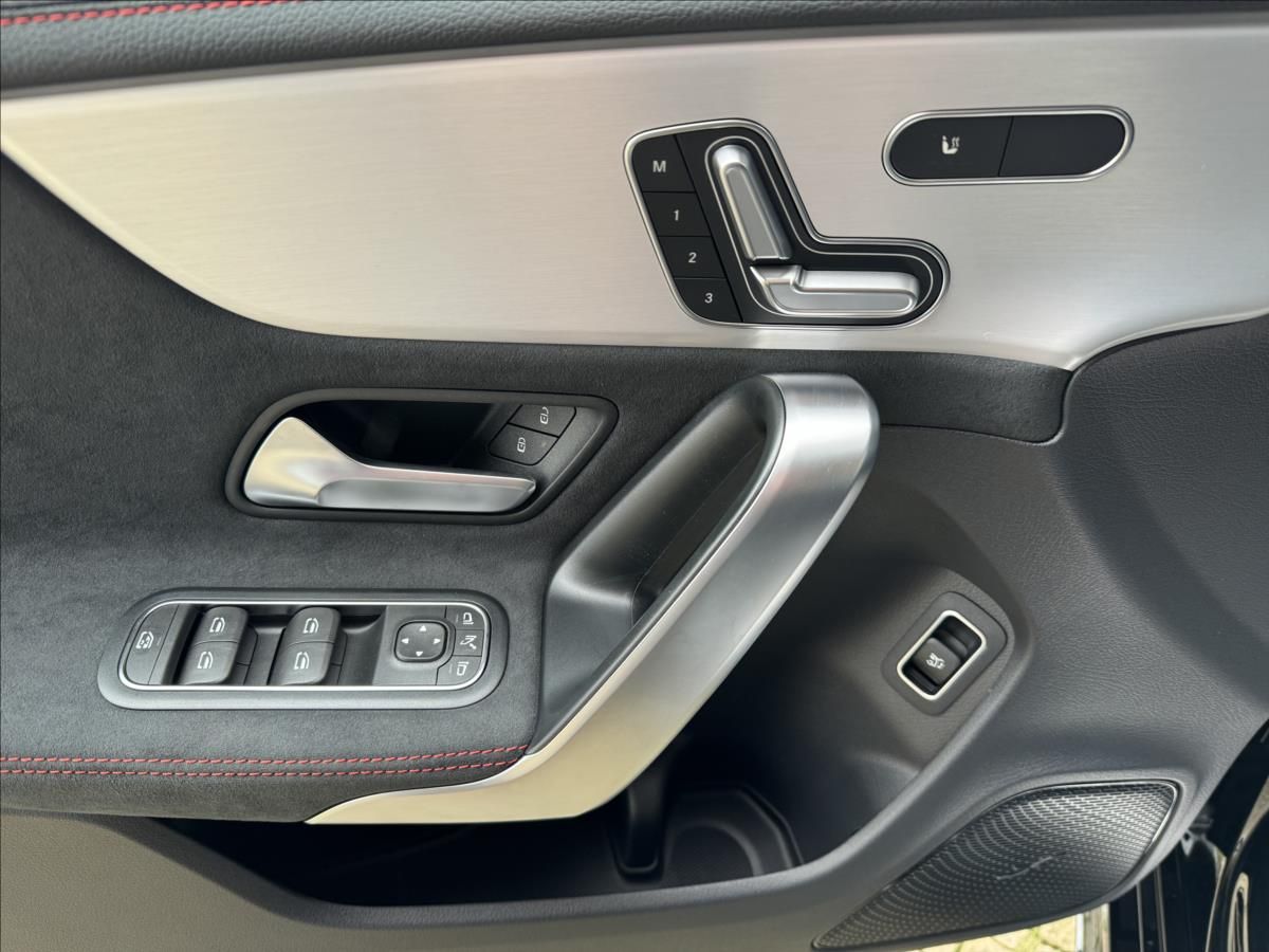 Mercedes-Benz CLA, CLA 200d Shooting Brake - fotka 5