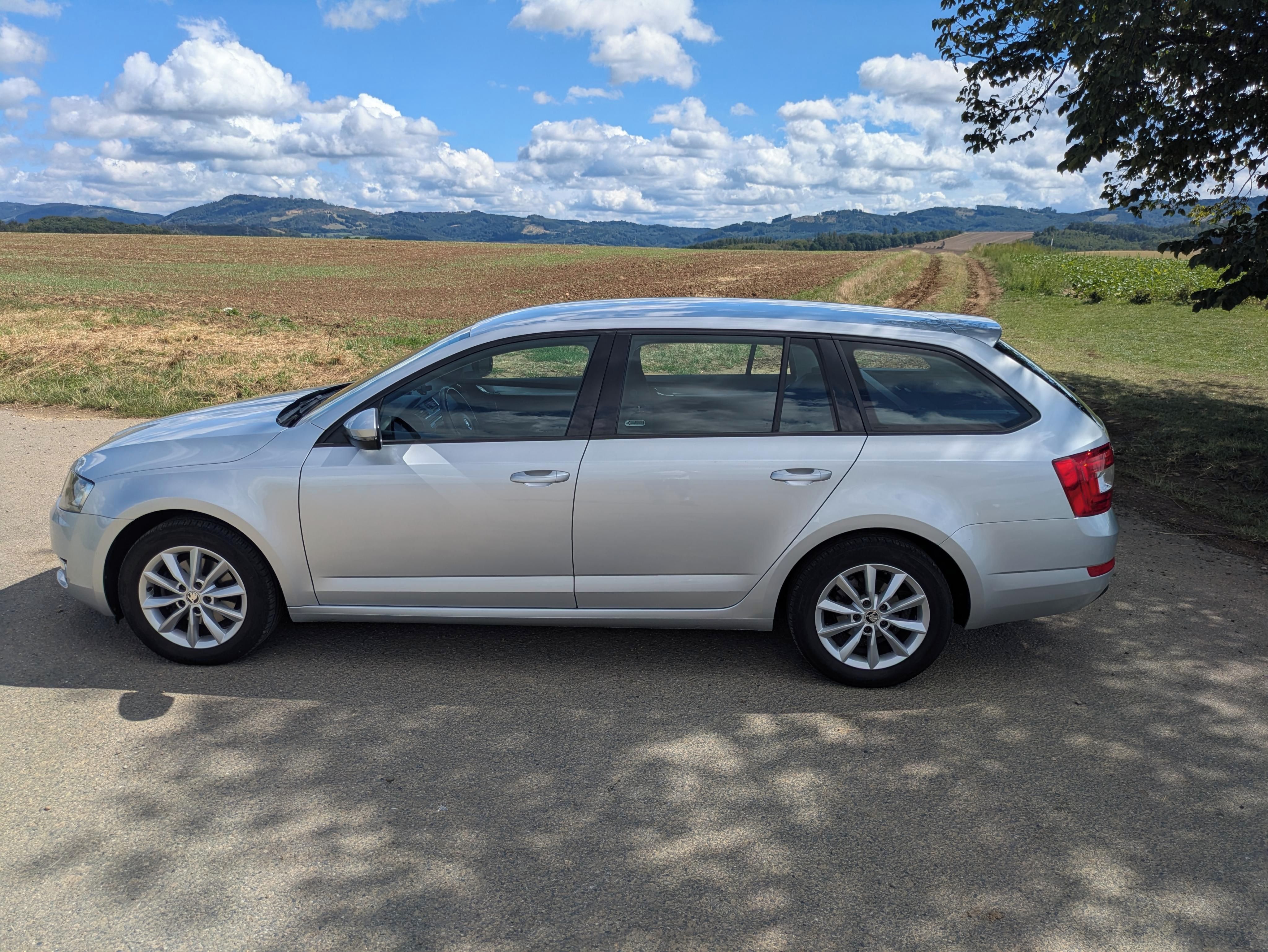 Škoda Octavia, 2.0 TDI 110 KW Manuál - fotka 4