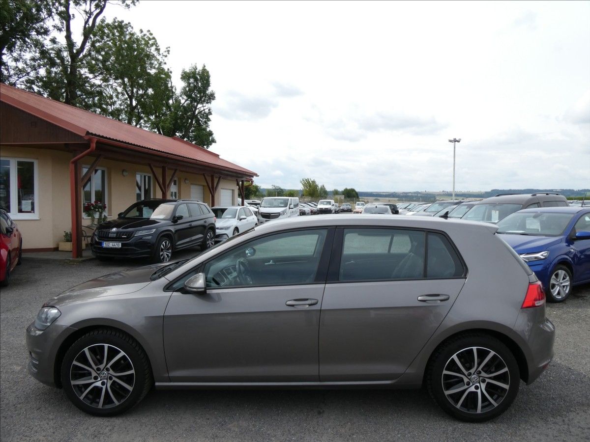 Volkswagen Golf, 1,4 TSi 103kW DSG, webasto - fotka 6