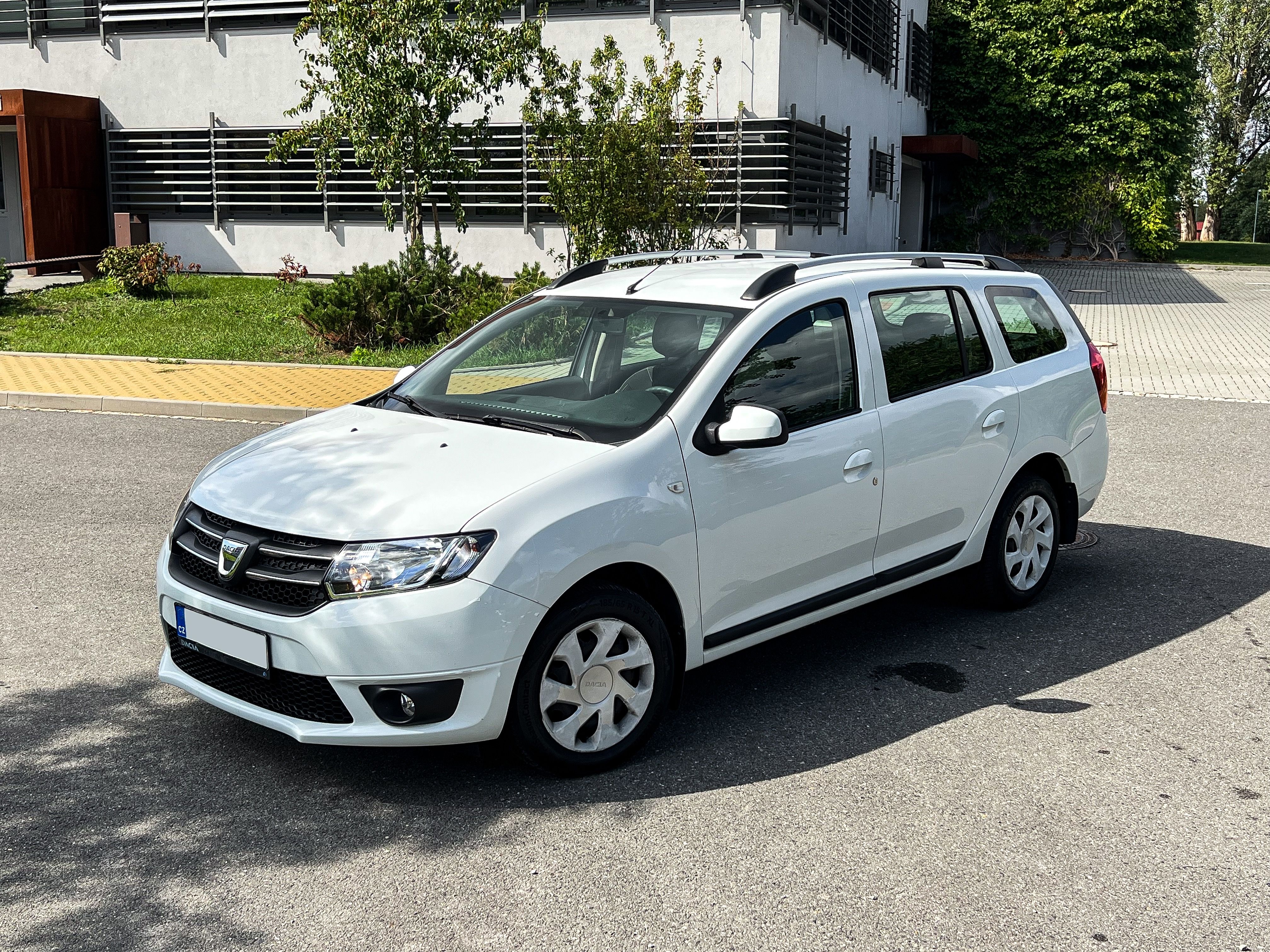 Dacia Logan, MCV, STK,původ ČR, servisováno - fotka 2