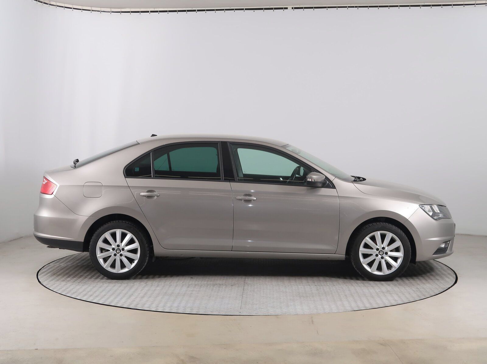 Seat Toledo, 1.0 TSI - fotka 6