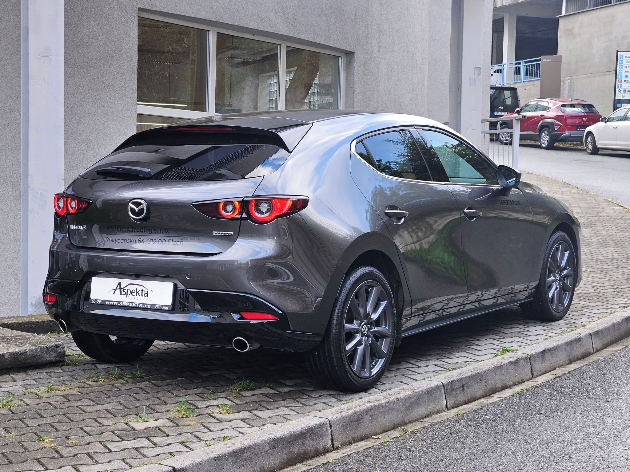 Mazda 3, 2.5l e-SKYACTIV G, 1.majitel - fotka 5
