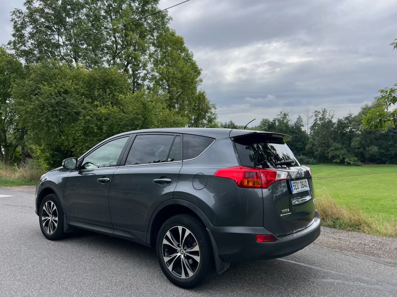 Toyota Rav4, 2.3 TD servisováno - fotka 4