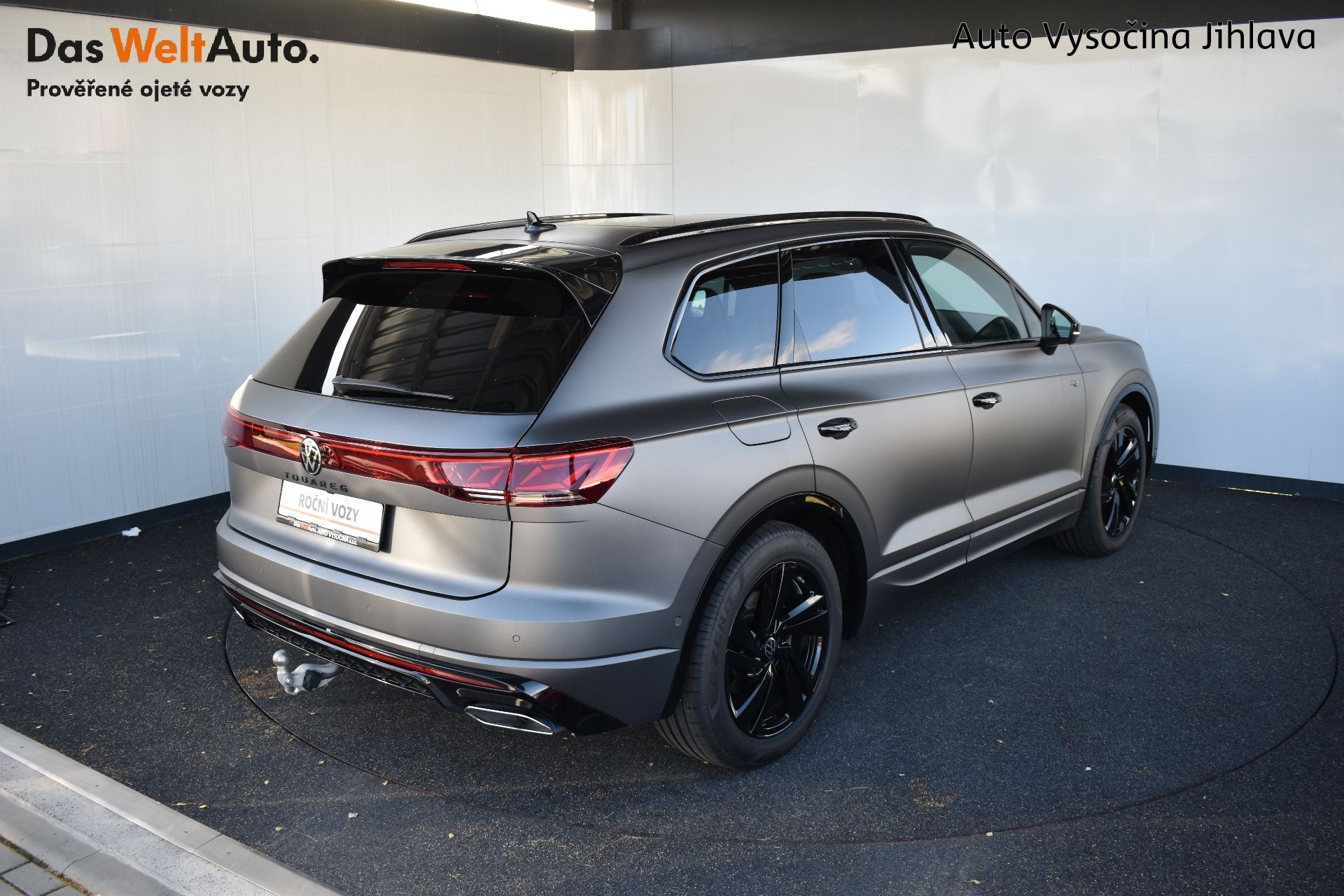 Volkswagen Touareg, R-Line 3.0TDI 210kW TOP - fotka 2