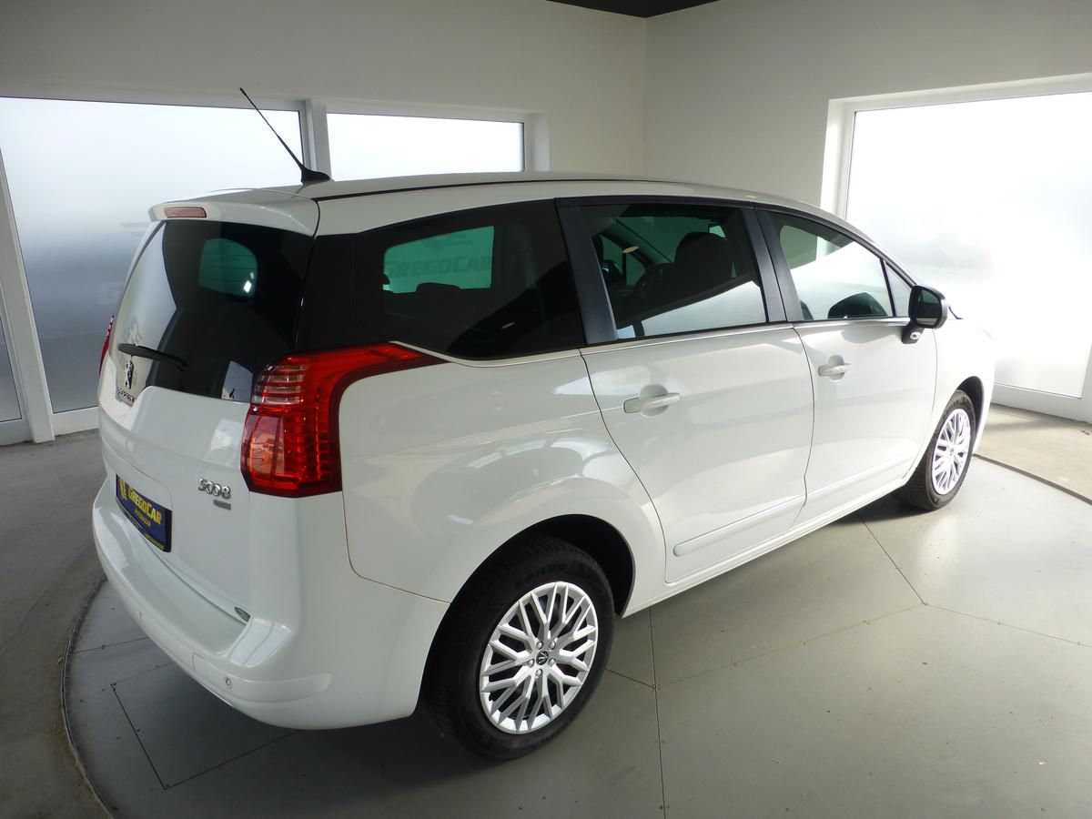 Peugeot 5008, 1,6HDI*NAVIGACE.*PARKS**NEW - fotka 6
