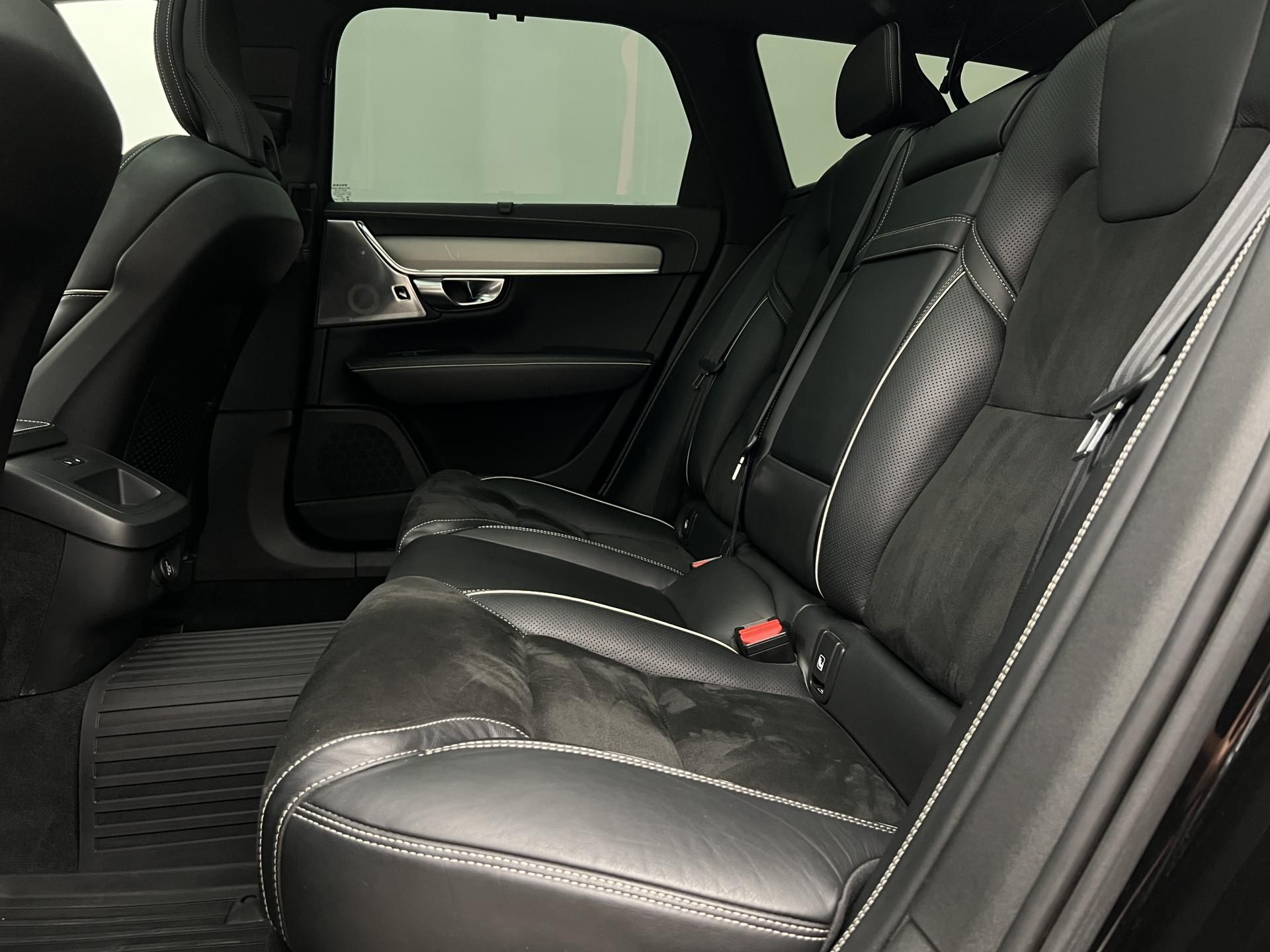 Volvo V90, D5 AWD R-DESIGN AUT - fotka 6