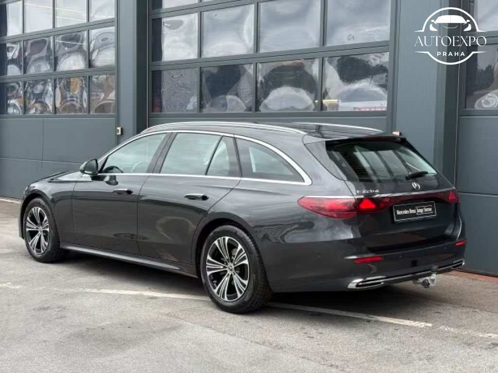 Mercedes-Benz Třídy E, 220d T AVANTGARDE *TAŽNÉ - fotka 4