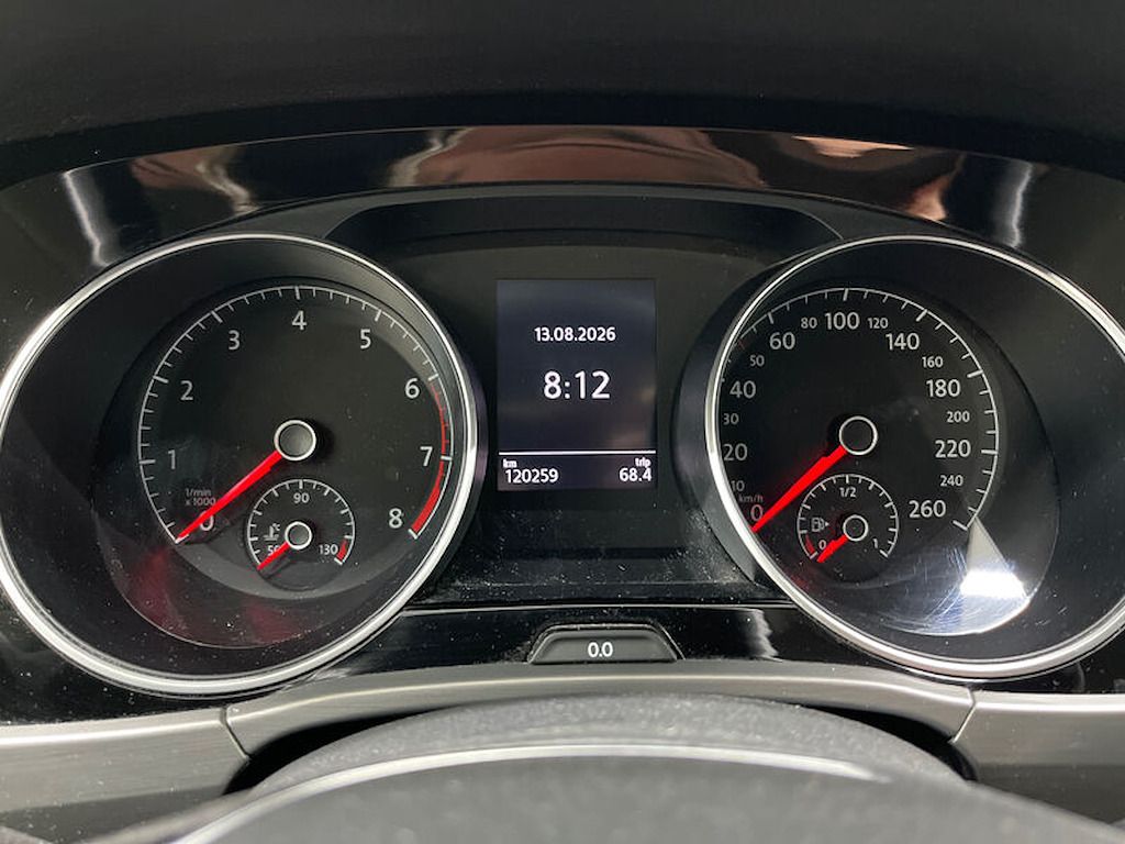 Volkswagen Touran, 1.5 TSi 110kw DSG Higline 1.ma - fotka 6