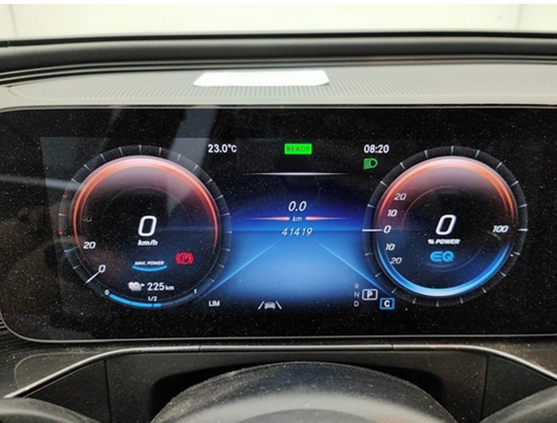 Mercedes-Benz EQC, 400 4M SoH 97,94% - DPH - fotka 4