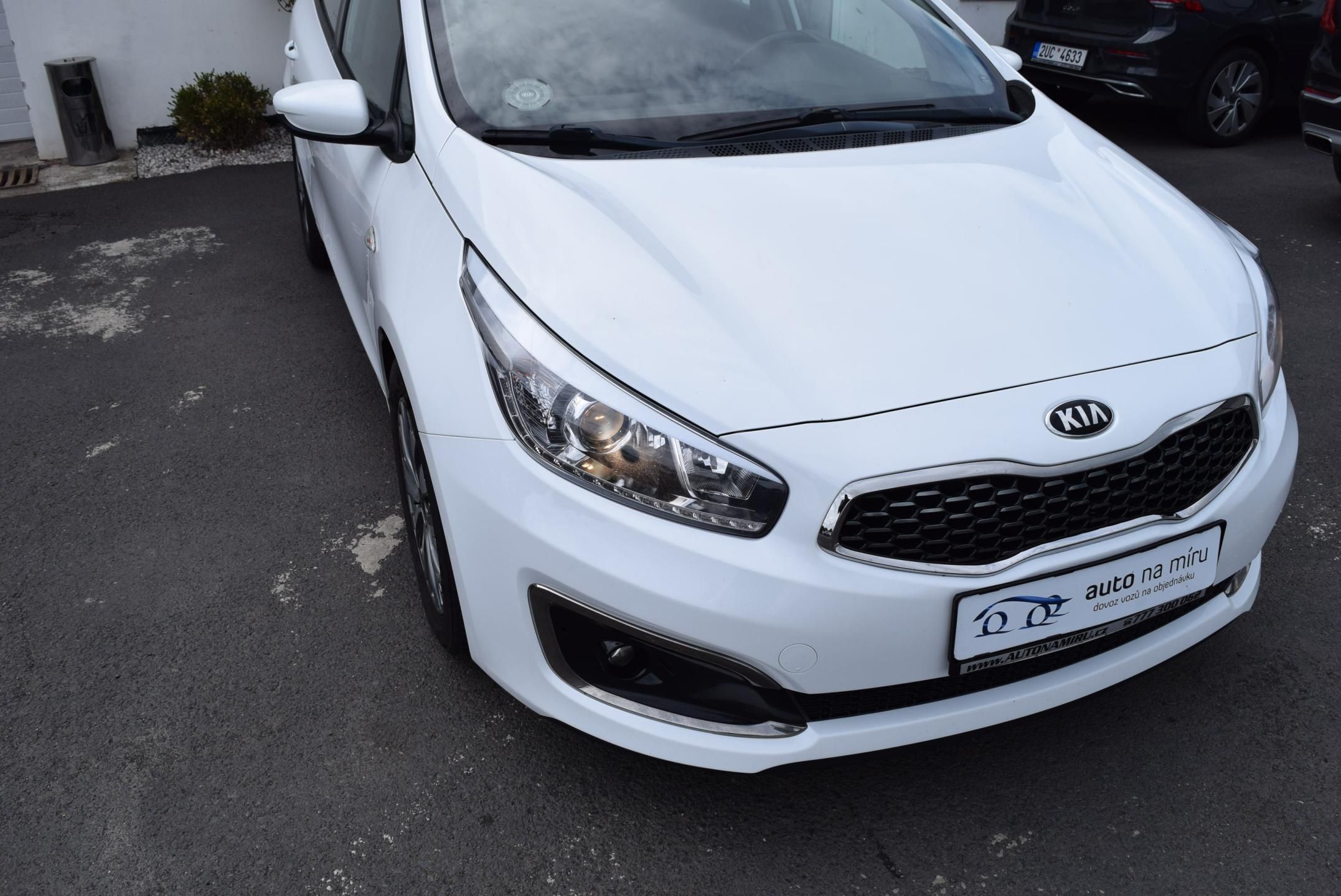 Kia Cee´d, 1.4 74kwEXCLUSIVE KAM NAVI APP - fotka 4