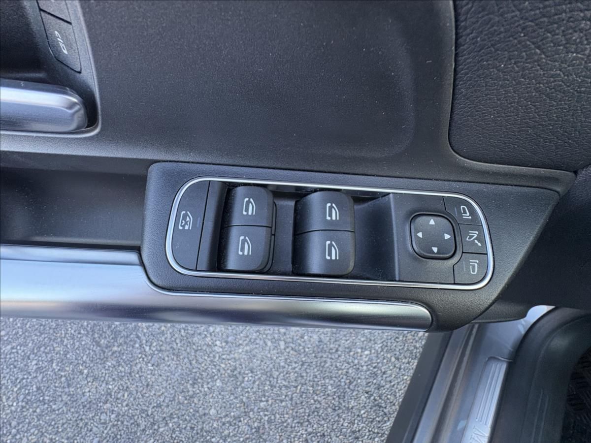 Mercedes-Benz GLA, 2,0 2.0d AT,Full Led,Nav,Výhře - fotka 4