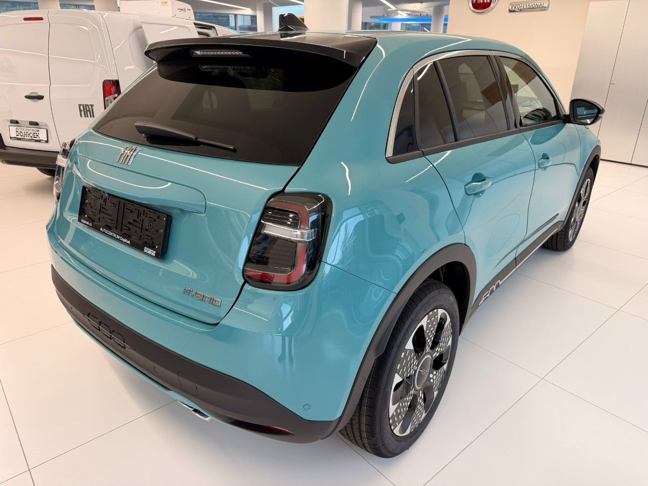 Fiat 600, La Prima 1.2 Turbo Hybrid 145k - fotka 4
