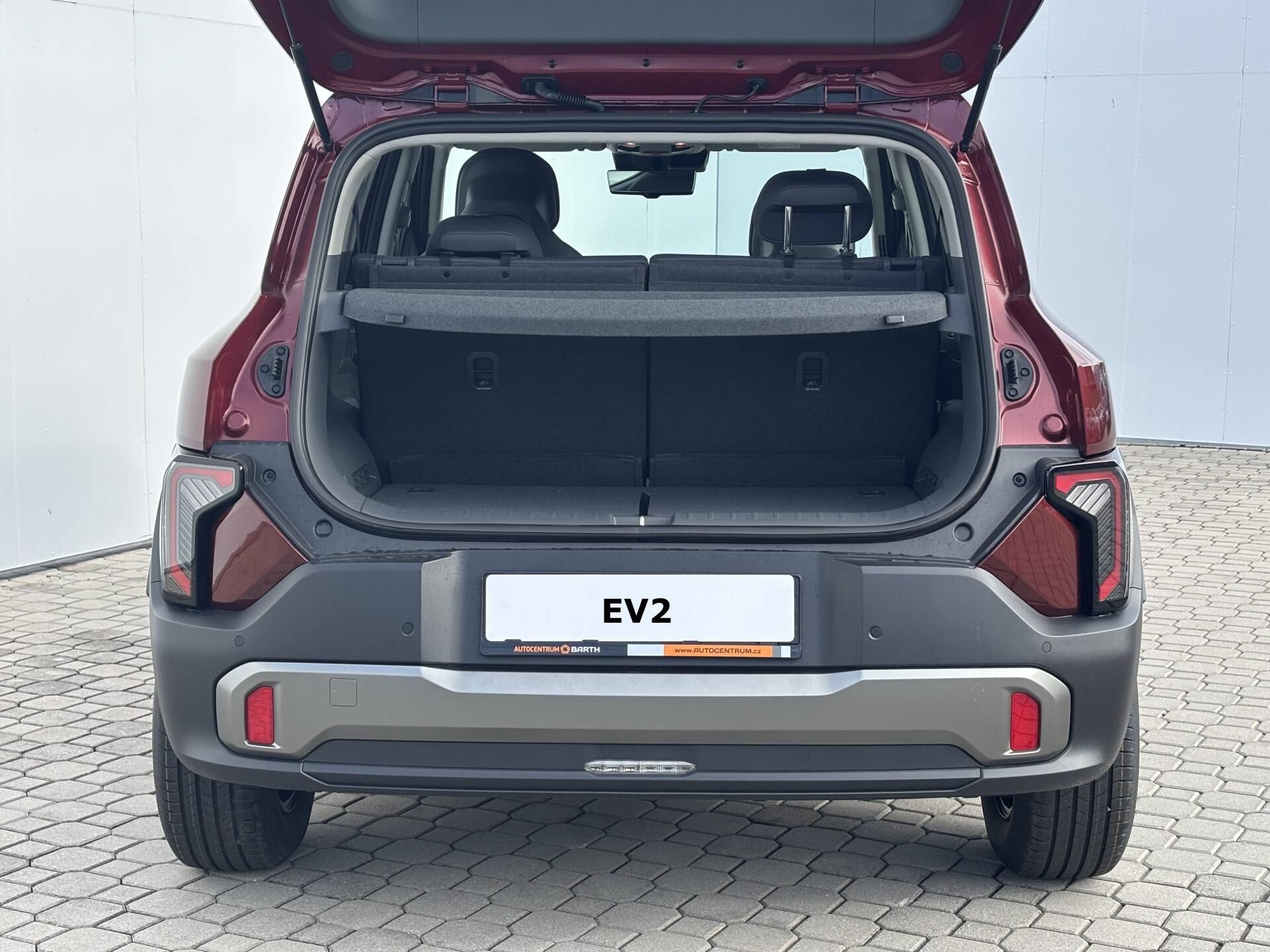 Kia EV2, AIR 4P + 61 KWH - fotka 4