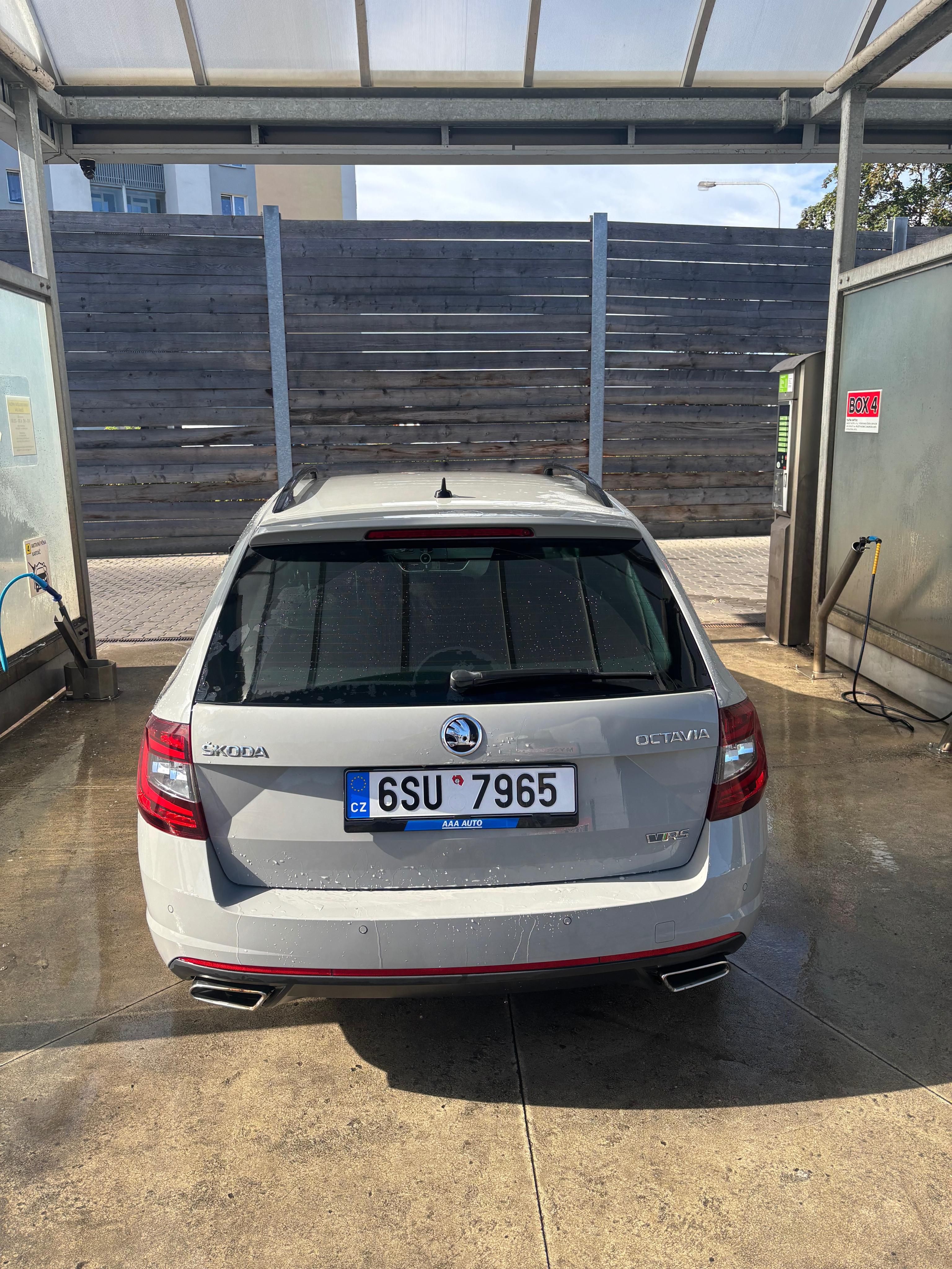 Škoda Octavia, 2.0 TDI - fotka 5