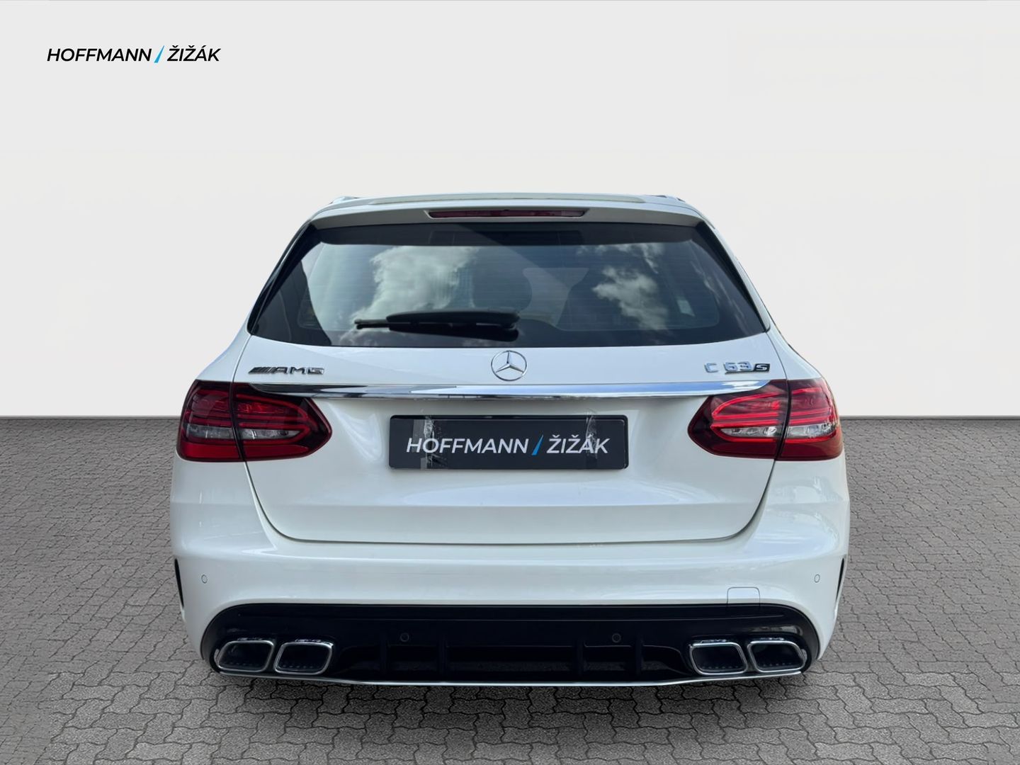 Mercedes-Benz Třídy C, 63s AMG - fotka 6
