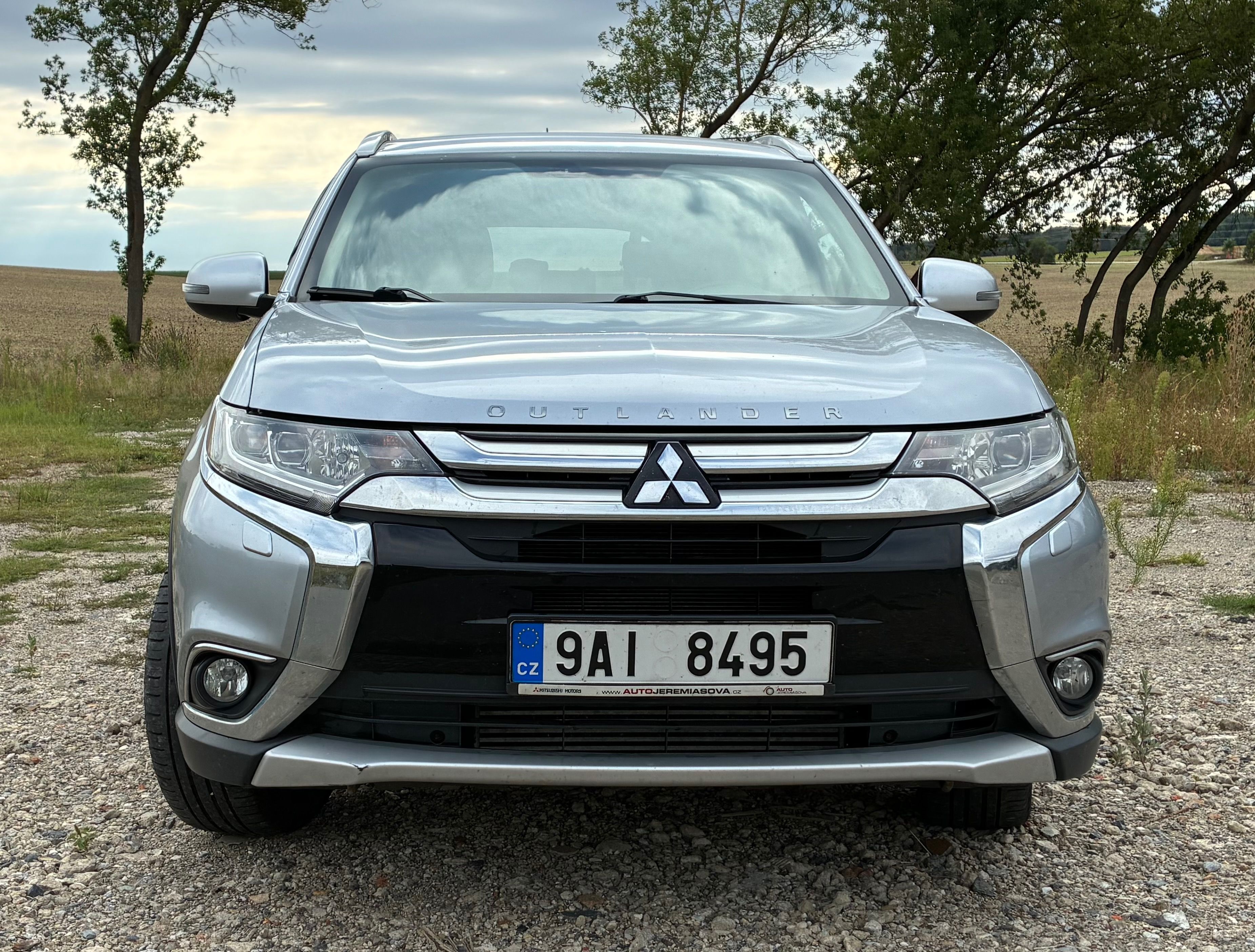 Mitsubishi Outlander, 2.2 TDi sedmimístné, 1.majitel - fotka 6