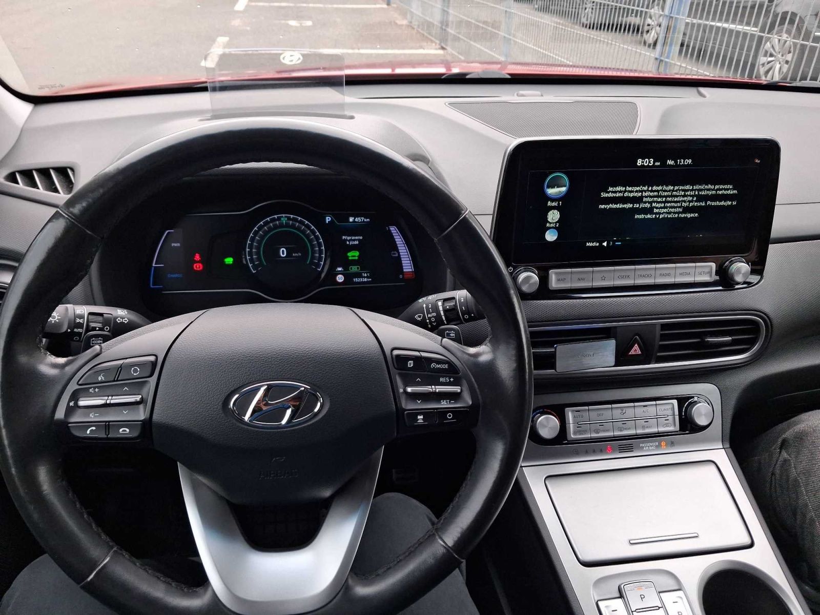 Hyundai Kona, Electric 64 kWh, SoH 98% - fotka 3
