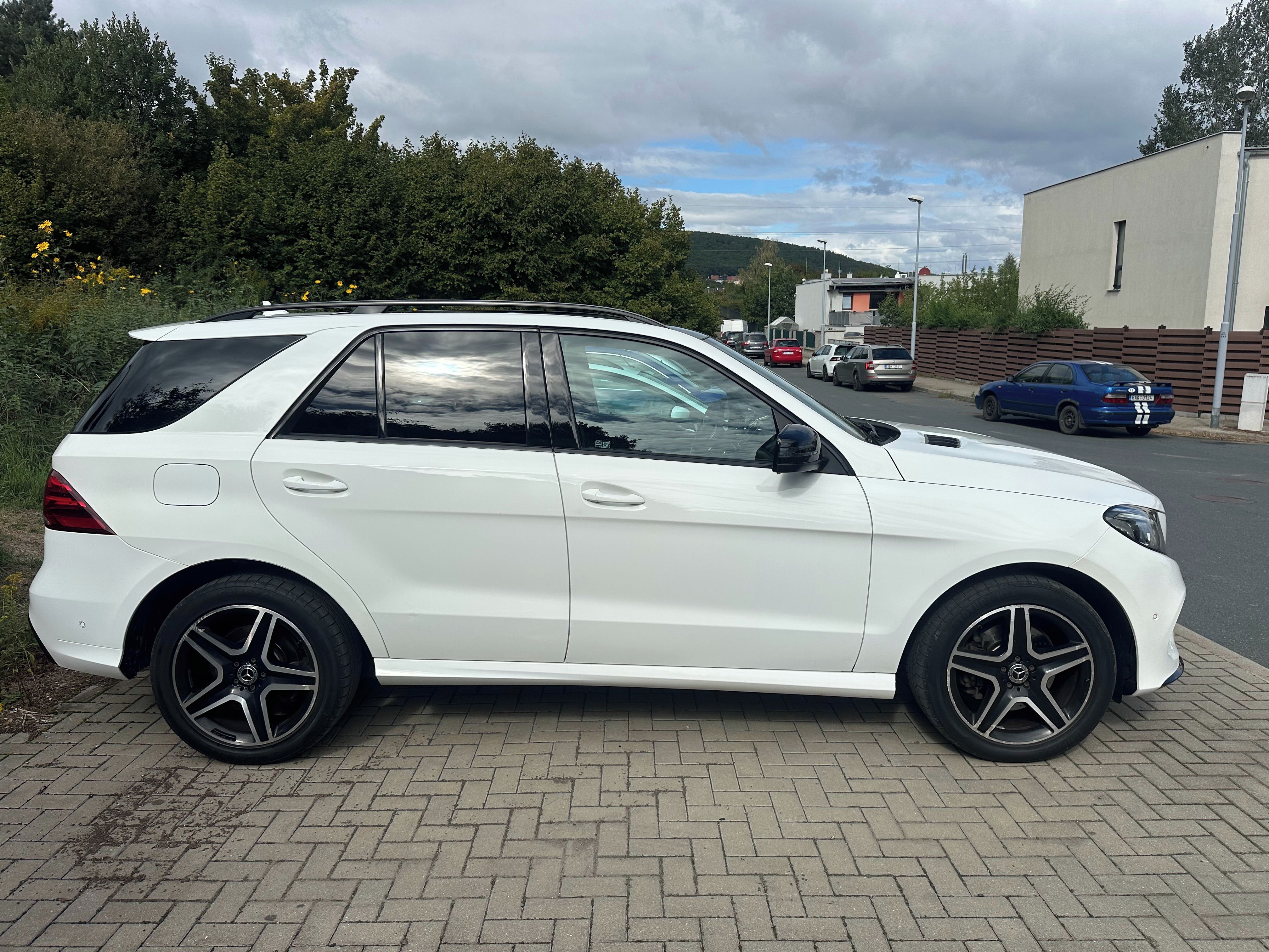 Mercedes-Benz GLE, 3,0 D Servisováno