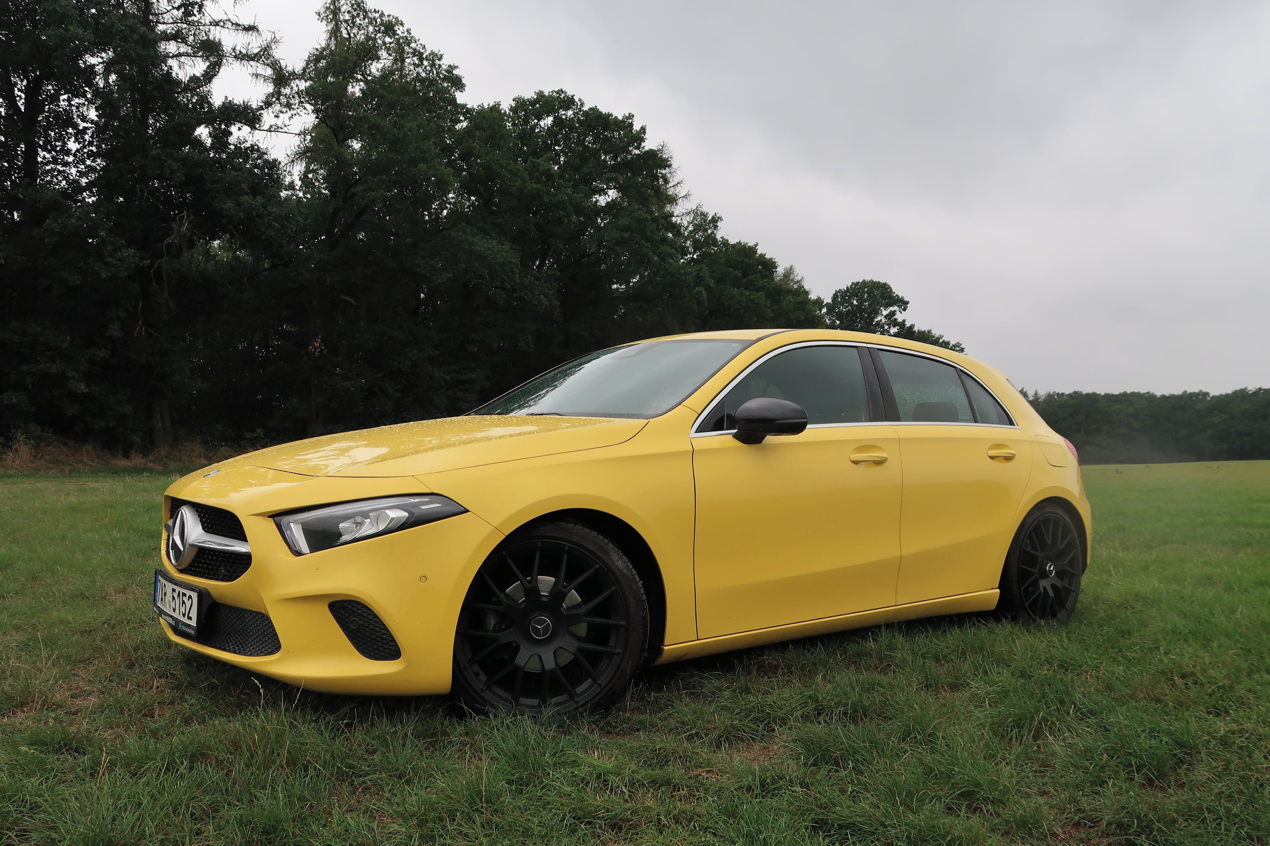 Mercedes-Benz Třídy A, Mercedes A180D - fotka 2