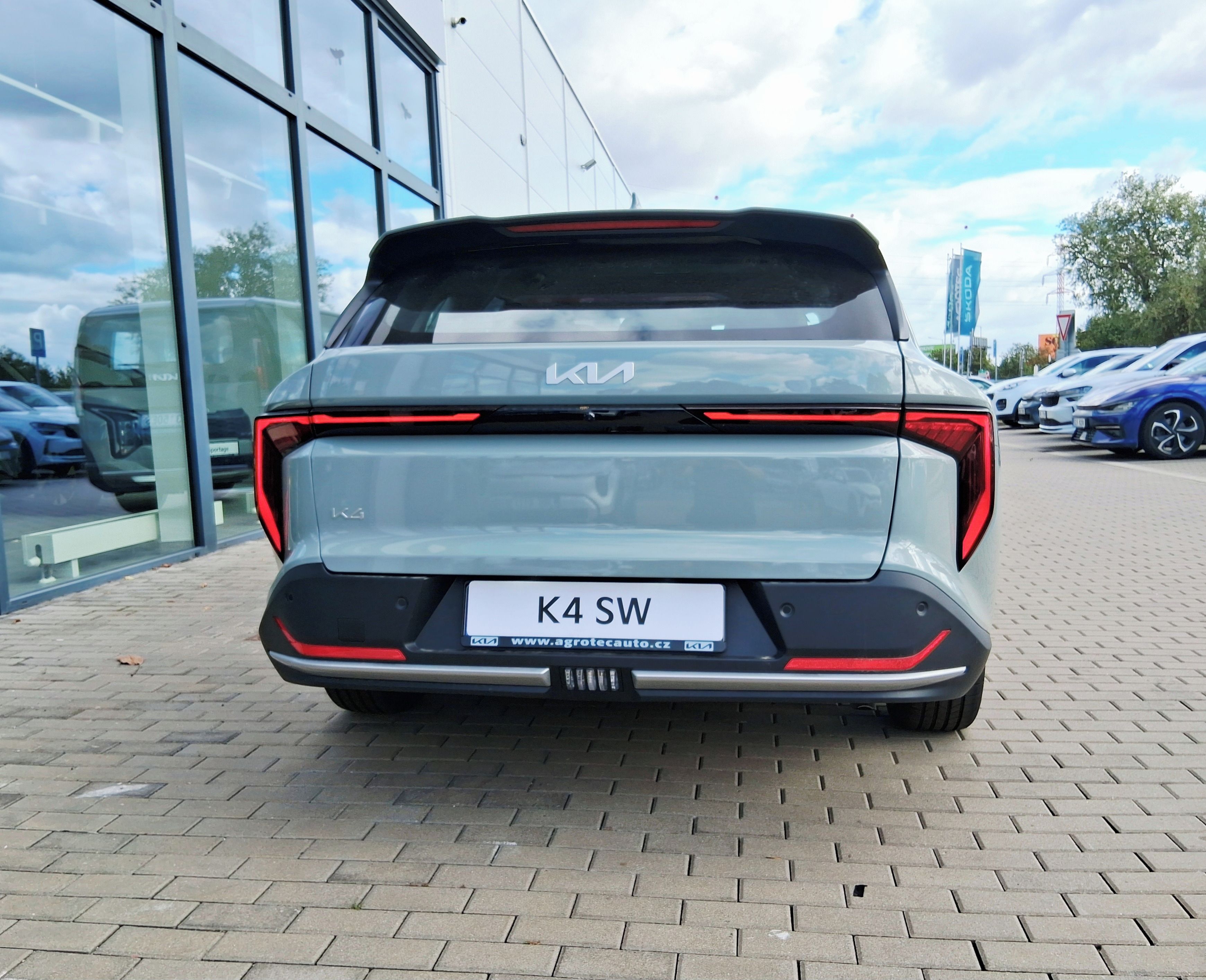 Kia K4, 1,0 T-GDi 115k/85 kW 7DCT SPIN - fotka 5