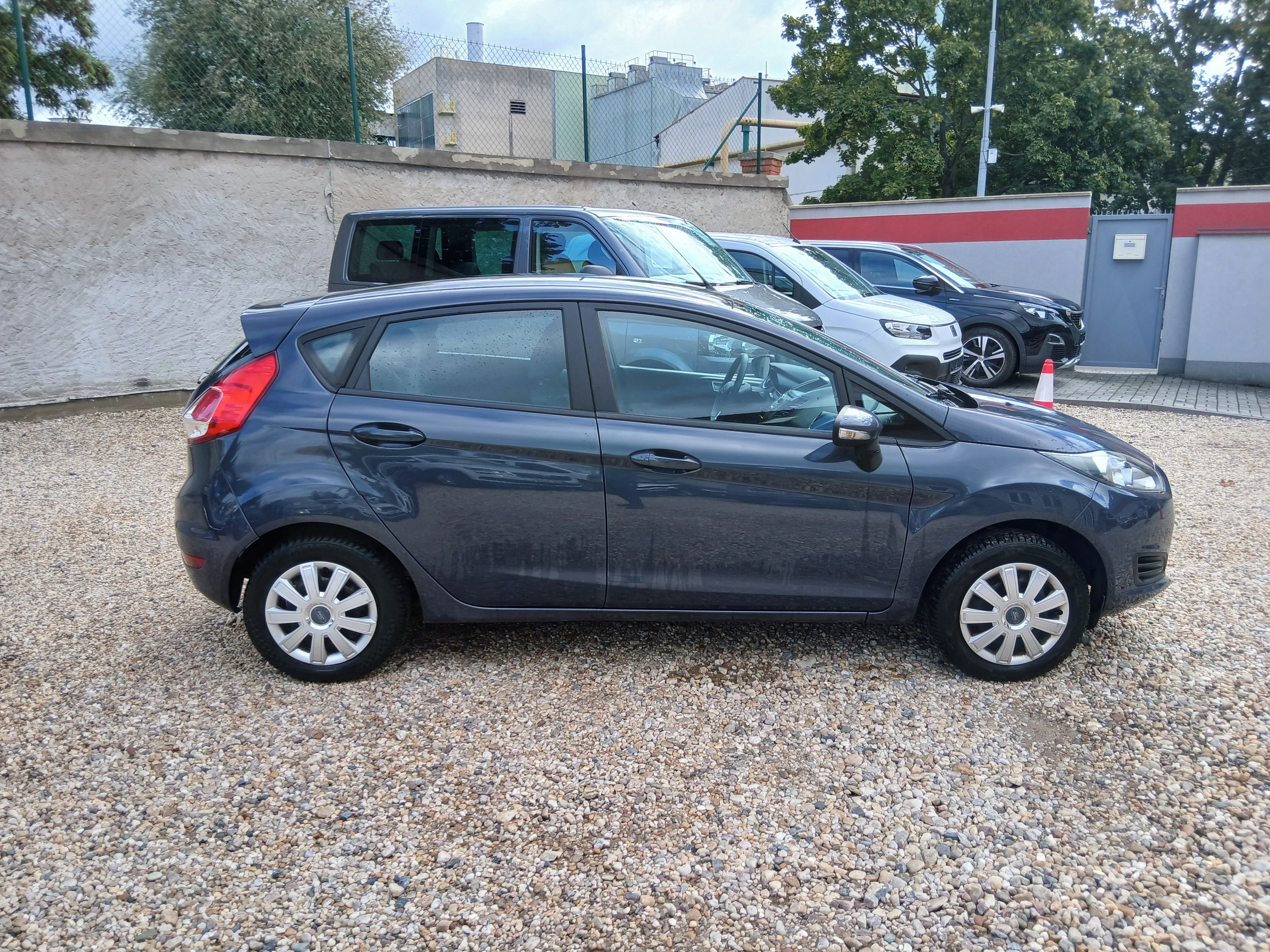 Ford Fiesta, 1.0i 59KW Nový servis - fotka 4