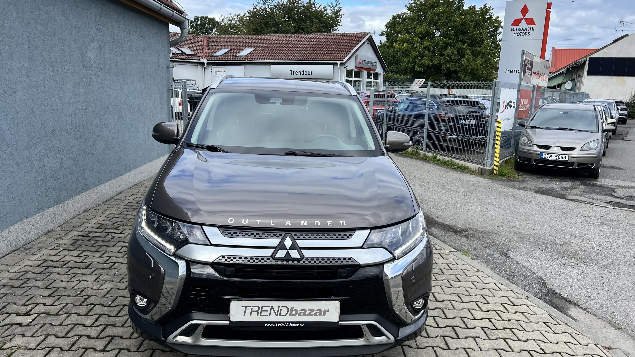 Mitsubishi Outlander, INSTYLE 2,0 MIVEC 4X4 A/T - fotka 2