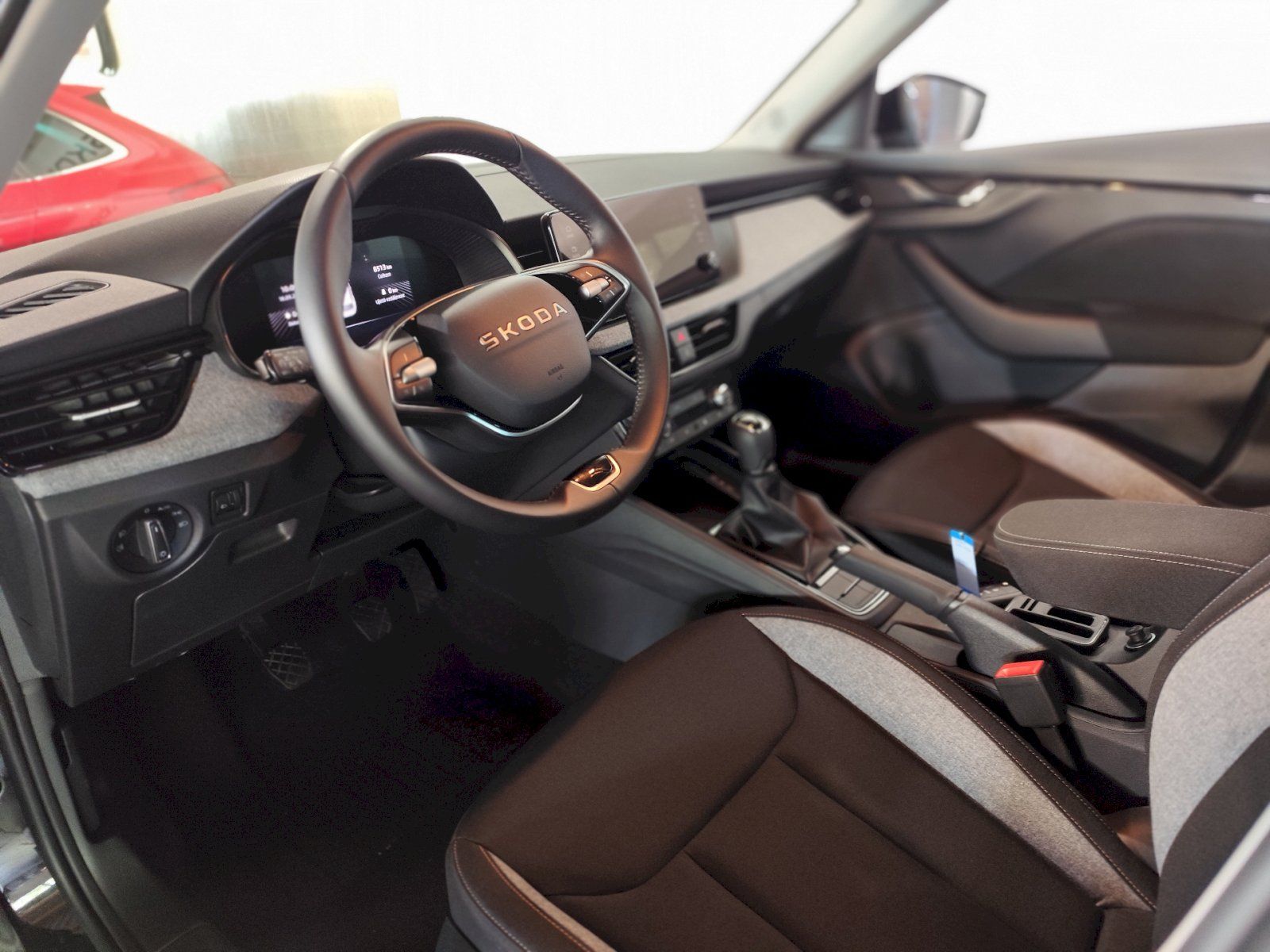 Škoda Kamiq, KAMIQ SELECTION 1.0 TSI 85 kW - fotka 6