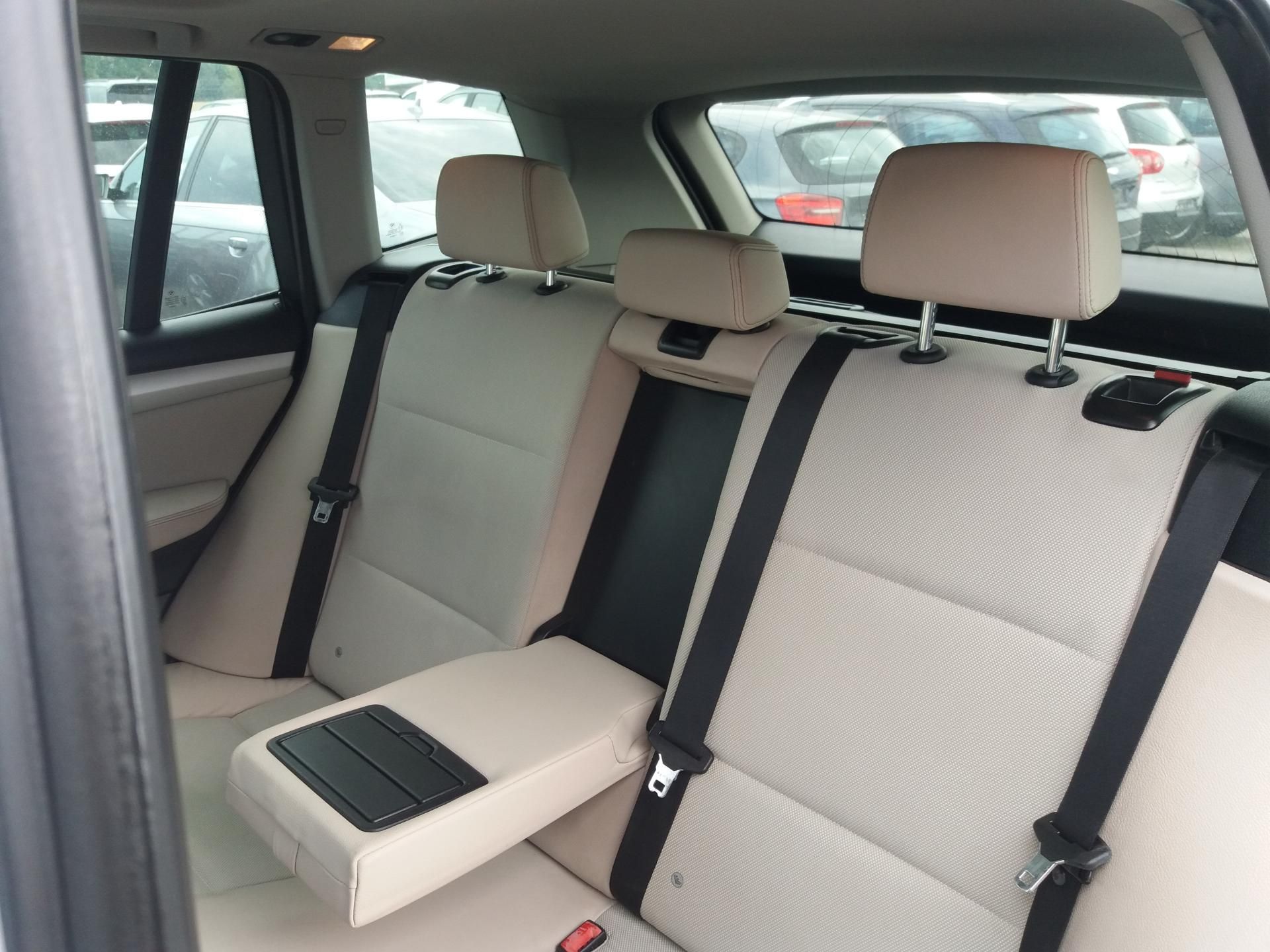 BMW X3, 2.0D,4X4,XENONY,PANORAMA,NAVI! - fotka 5