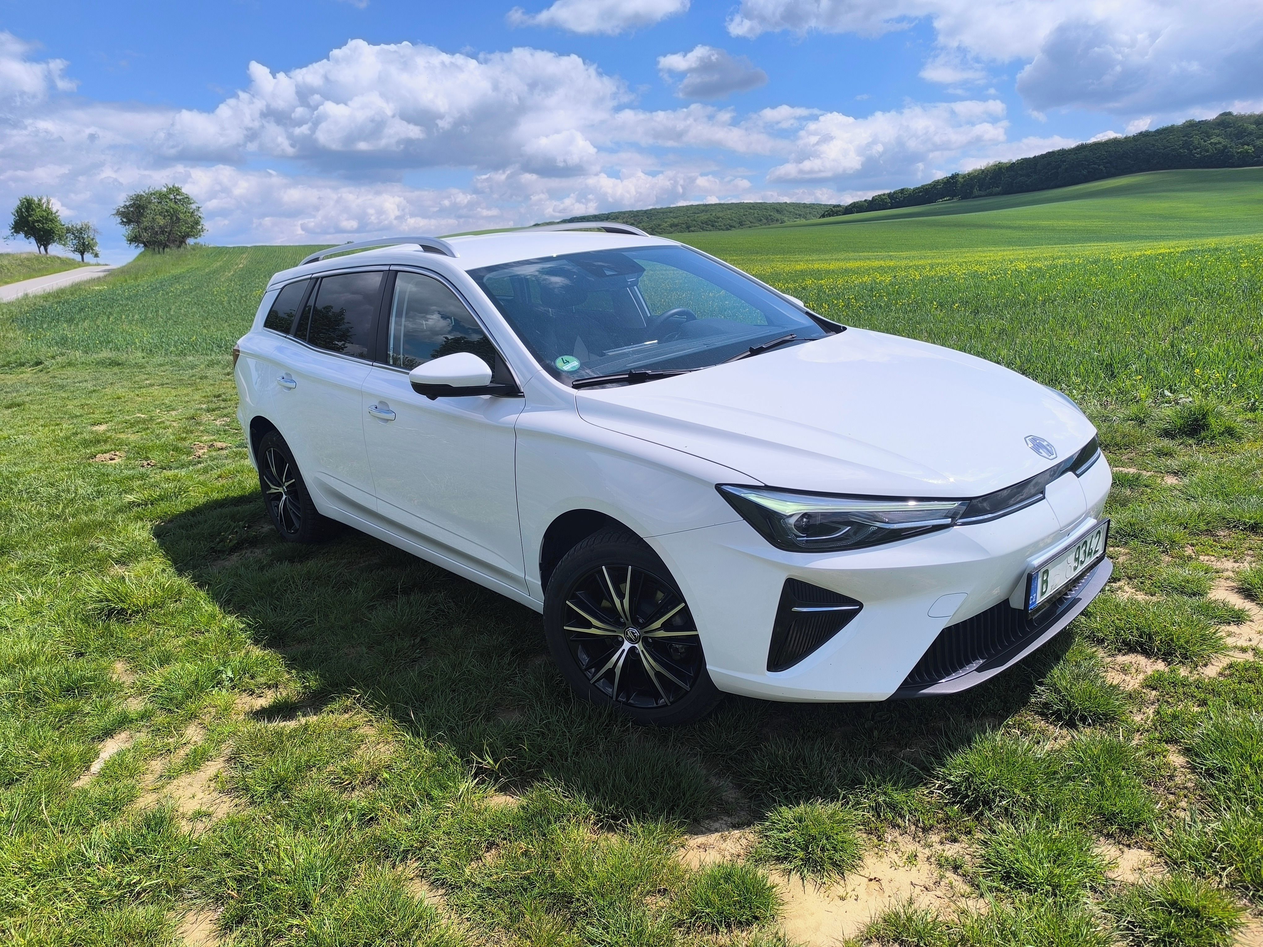 MG MG5, MG 5 LUXURY elektro LFP - fotka 3