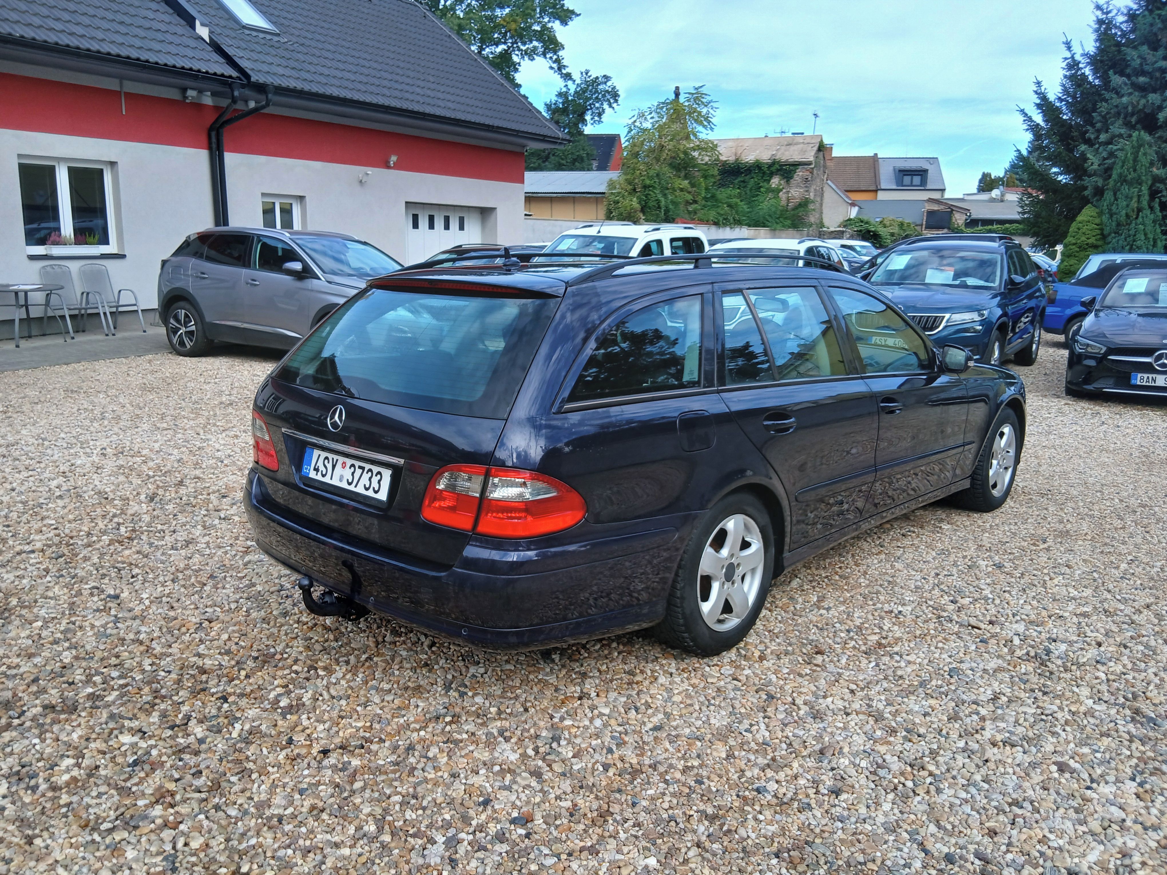 Mercedes-Benz Třídy E, E 220CDi 125KW Tažné, Klima - fotka 5