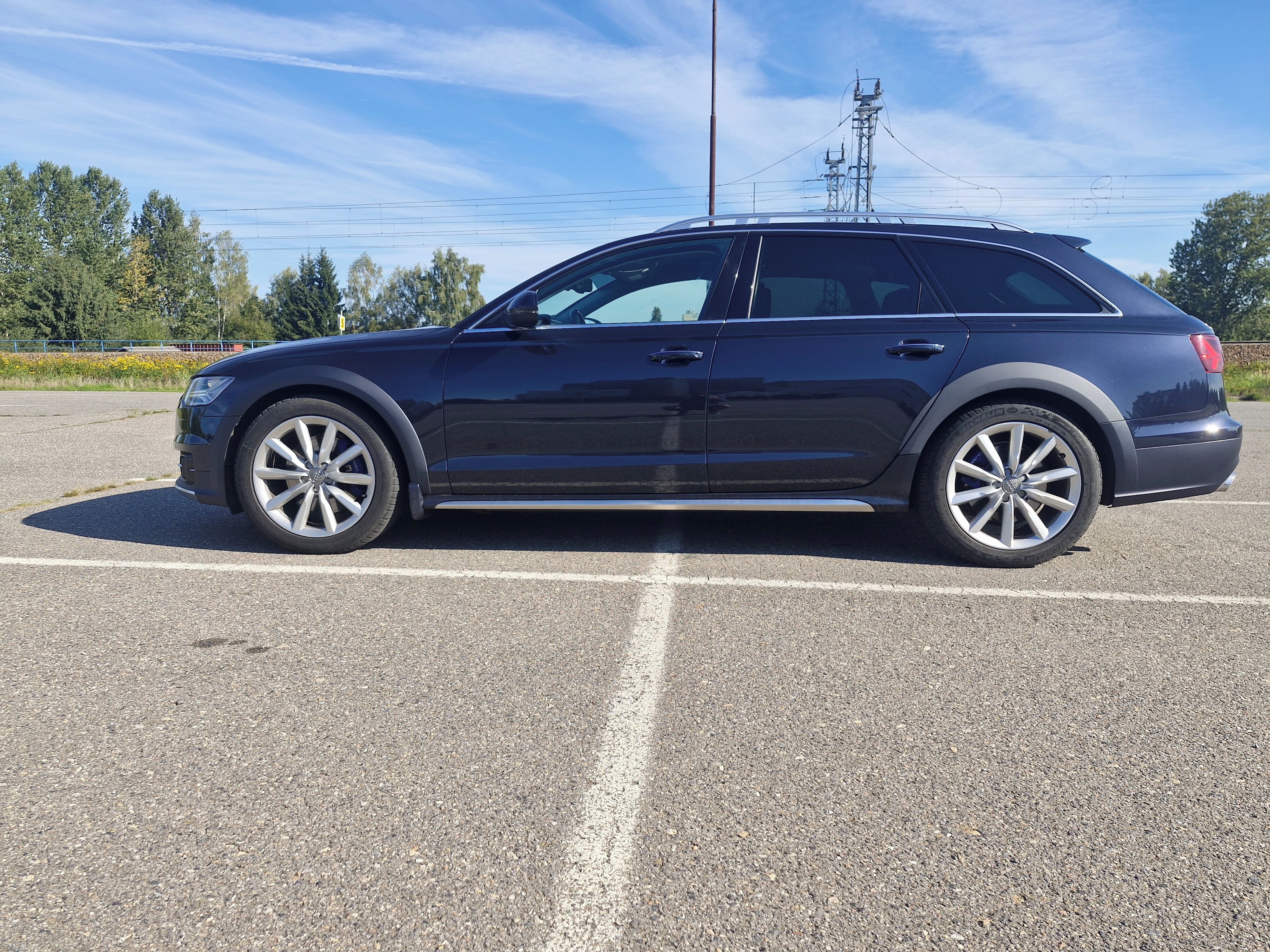 Audi A6 allroad, 3.0 Tdi 200 kw - fotka 2