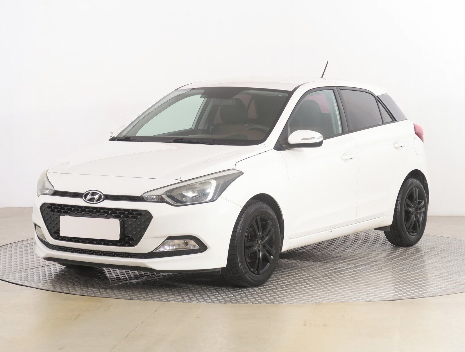 Hyundai i20, 1.2, Serv.kniha - fotka 2