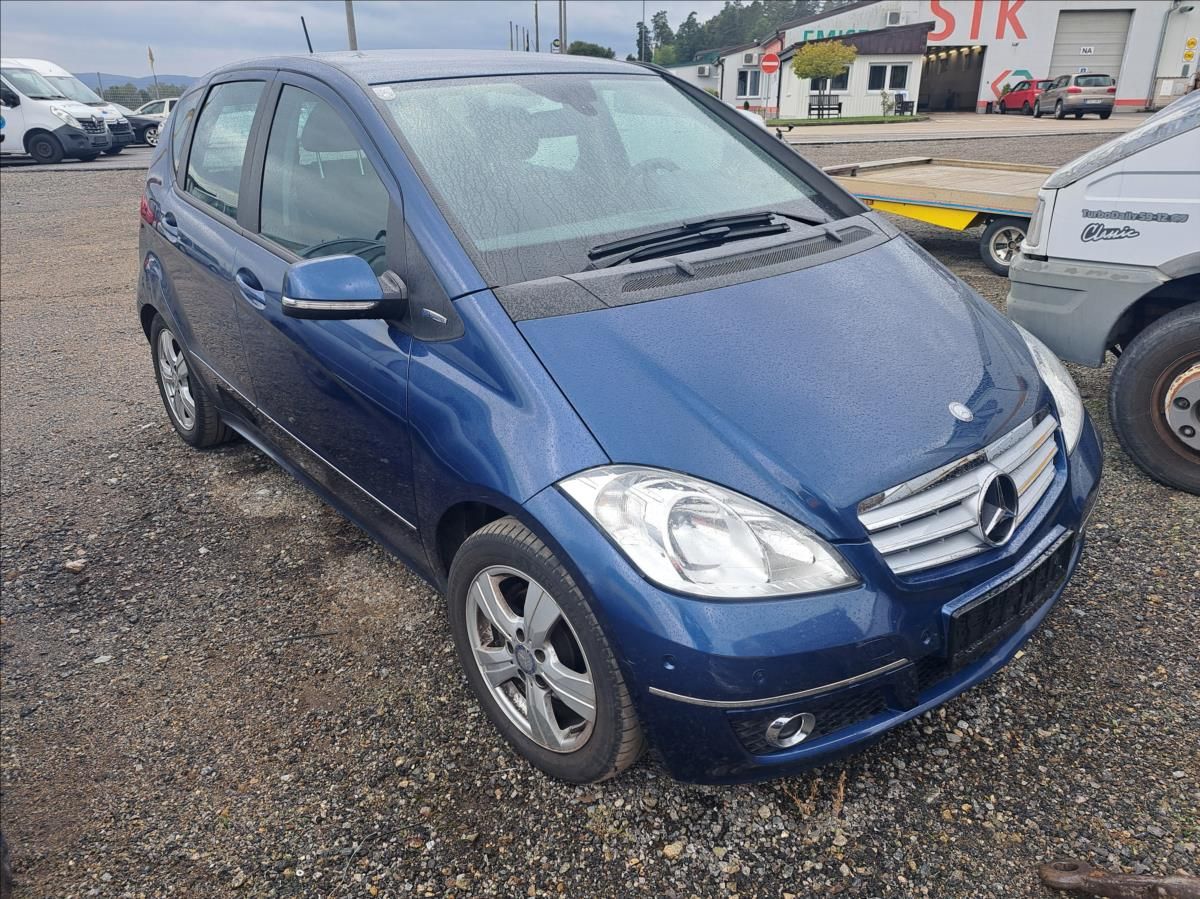 Mercedes-Benz Třídy A, 2,0 CDI - fotka 2