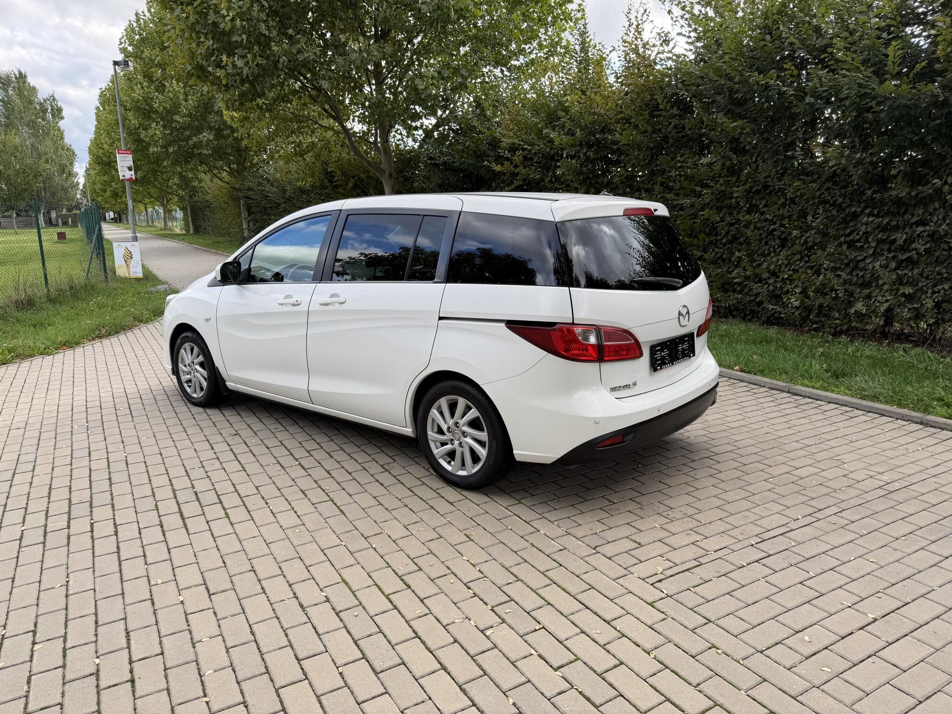 Mazda 5, 1.8 Center-Line - fotka 5