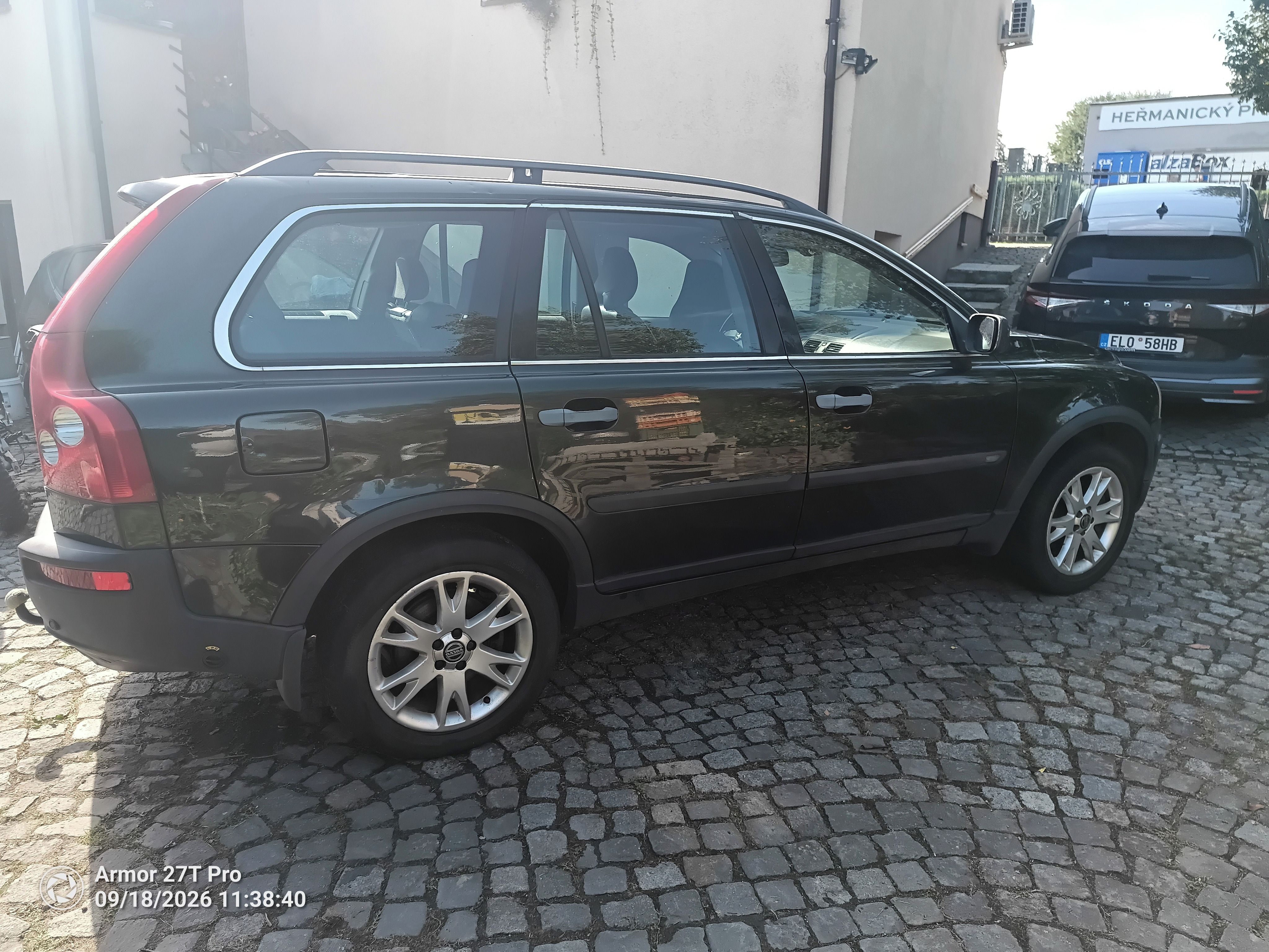 Volvo XC90, 2,5T Benzín/LPG 7 míst TZ