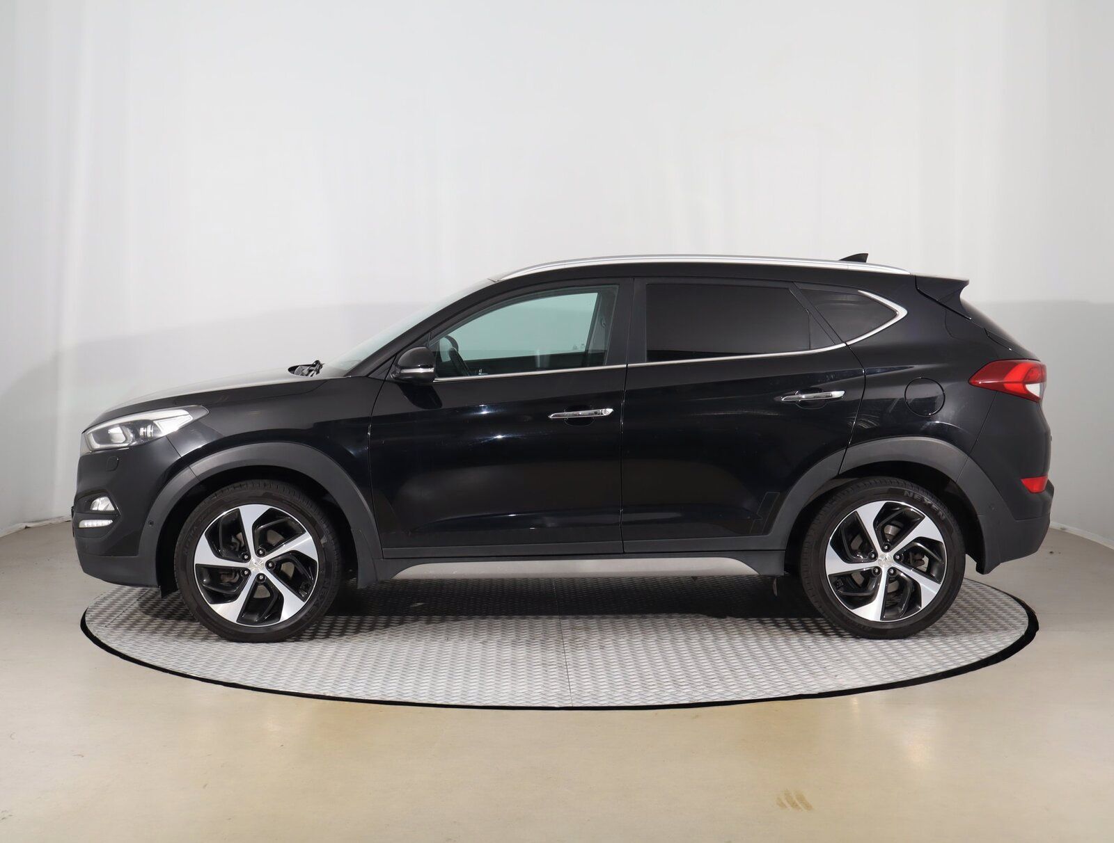 Hyundai Tucson, 1.7 CRDi, Automat, Serv.kniha - fotka 3