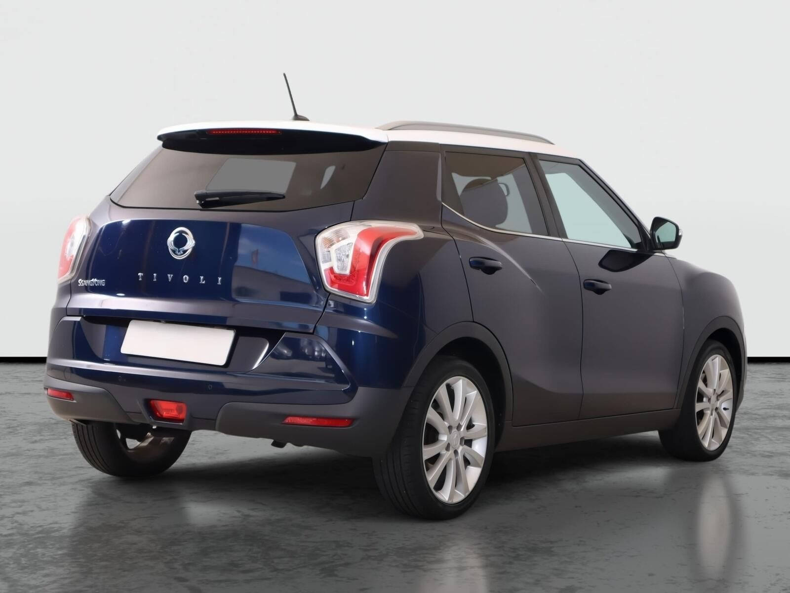 SsangYong Tivoli, 1.6 e-XGi, Automat, Serv.kniha - fotka 5