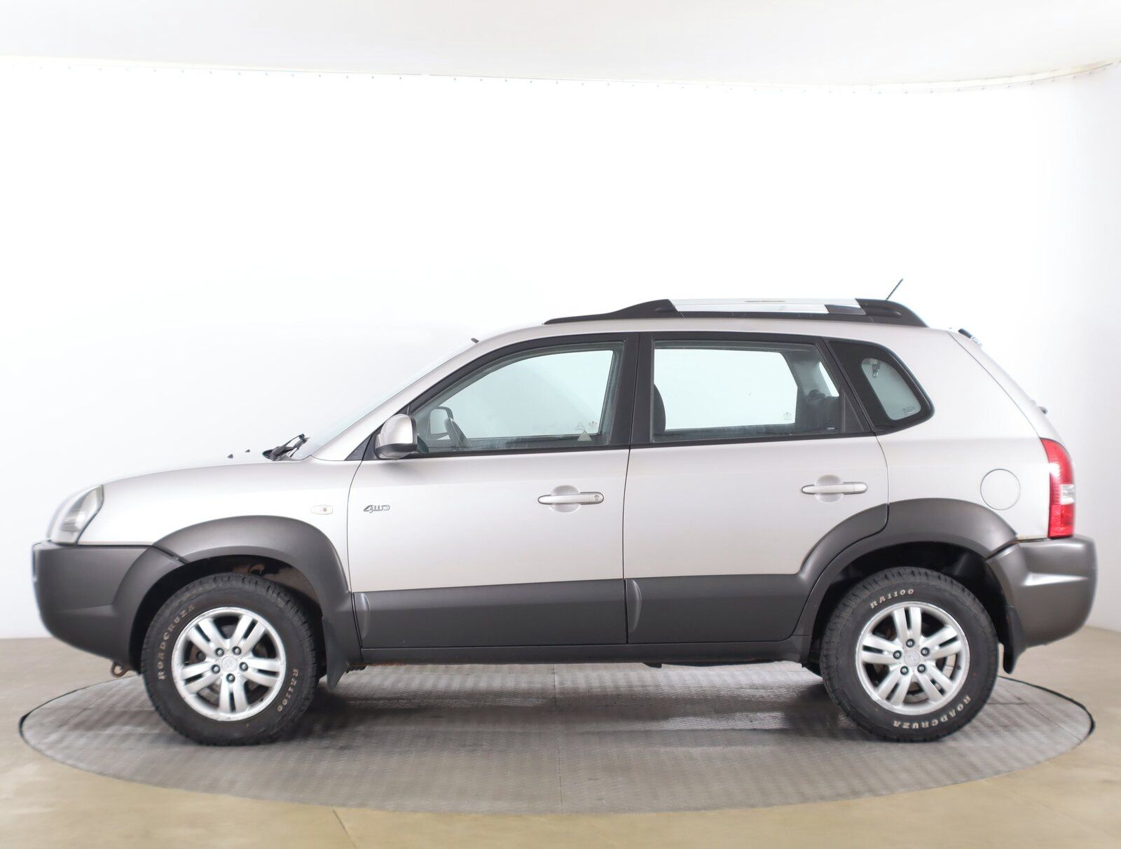 Hyundai Tucson, 2.0 CRDi, 4X4, rezervace - fotka 3