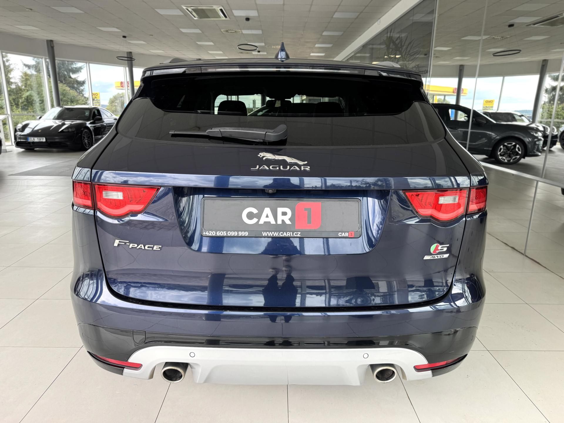 Jaguar F-Pace, 30d S*AWD*Max.Výb*Webasto*DPH - fotka 6